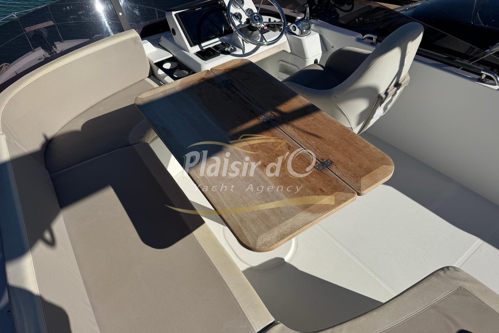 2018 Beneteau Swift Trawler 35 large 9