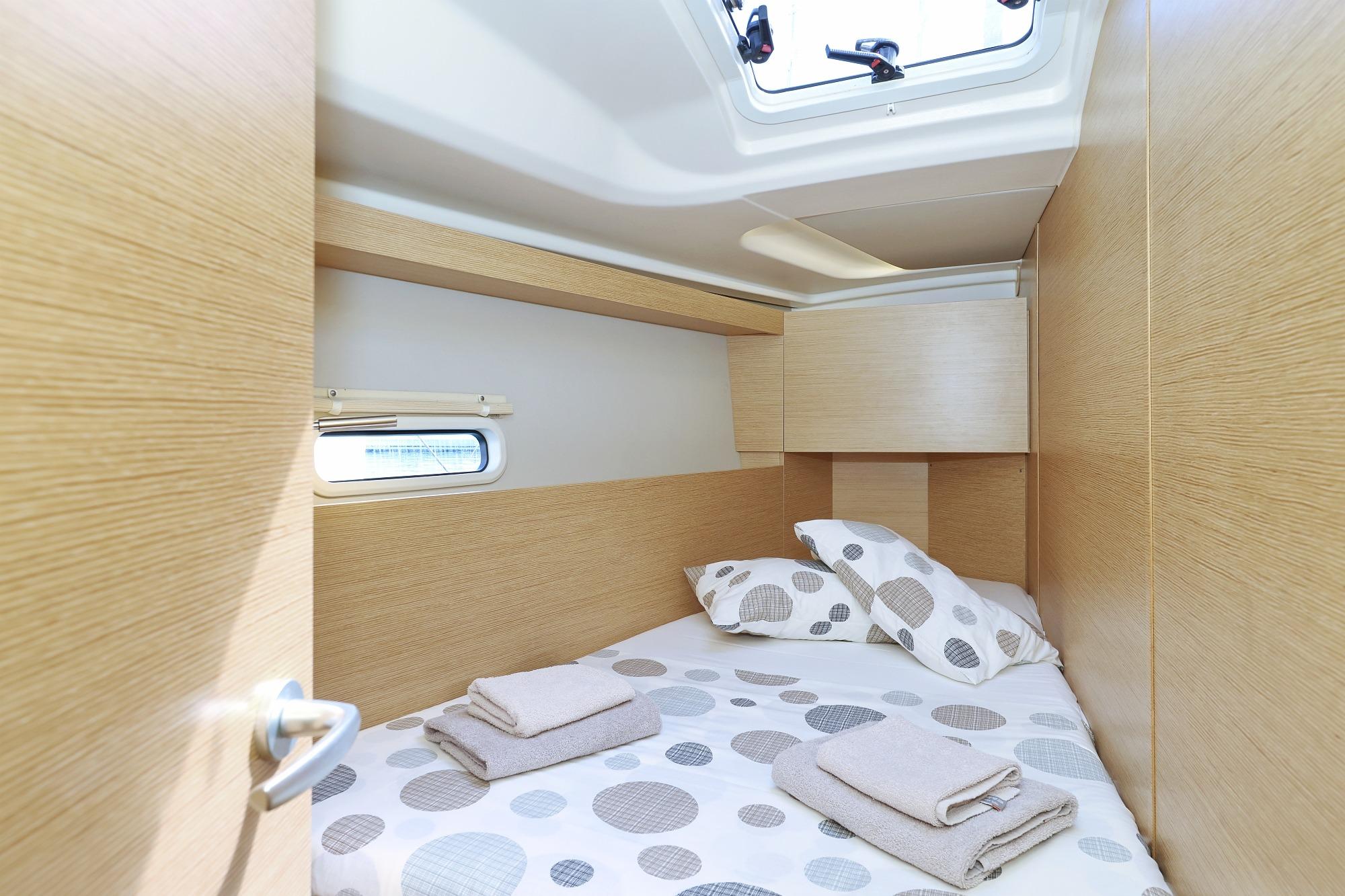 2019 Hanse 46 