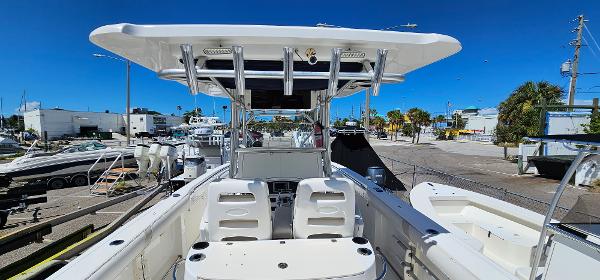 32' Boston Whaler, Listing Number 100916988, - Photo No. 7