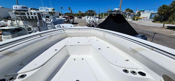 32' Boston Whaler, Listing Number 100916988, - Photo No. 10