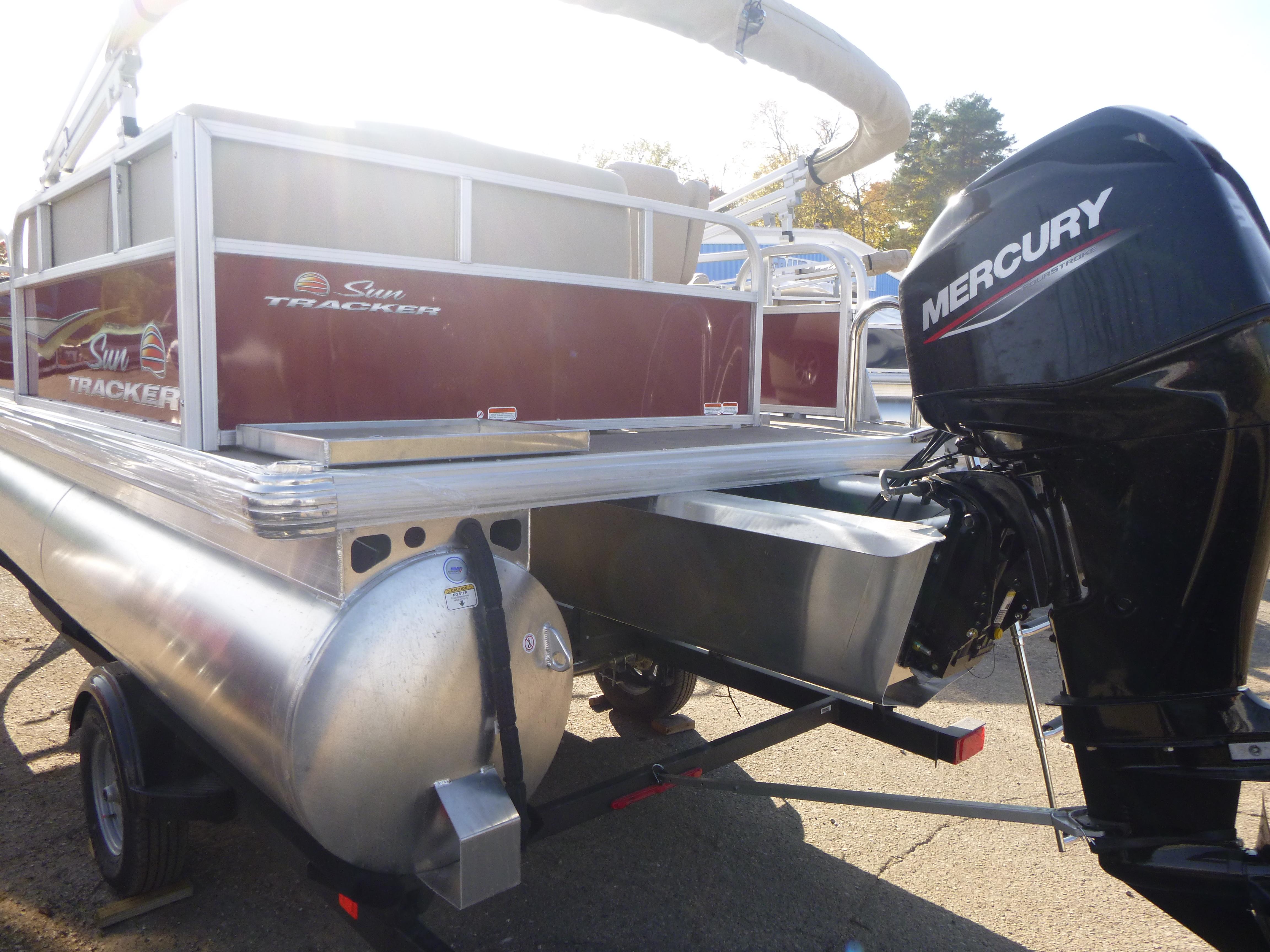 2025 Sun Tracker Bass Buggy 16 XL Select Gallery