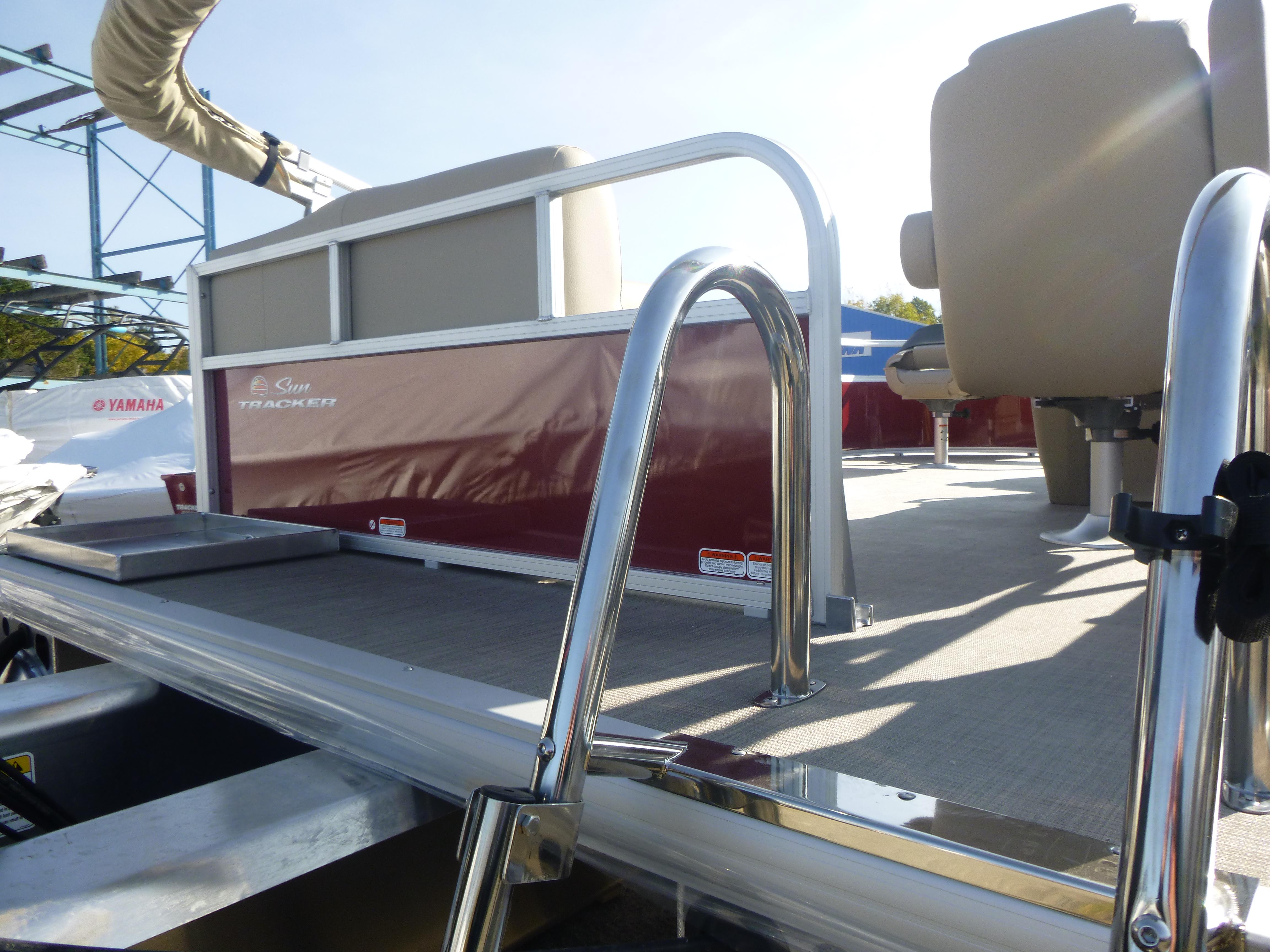 2025 Sun Tracker Bass Buggy 16 XL Select Gallery