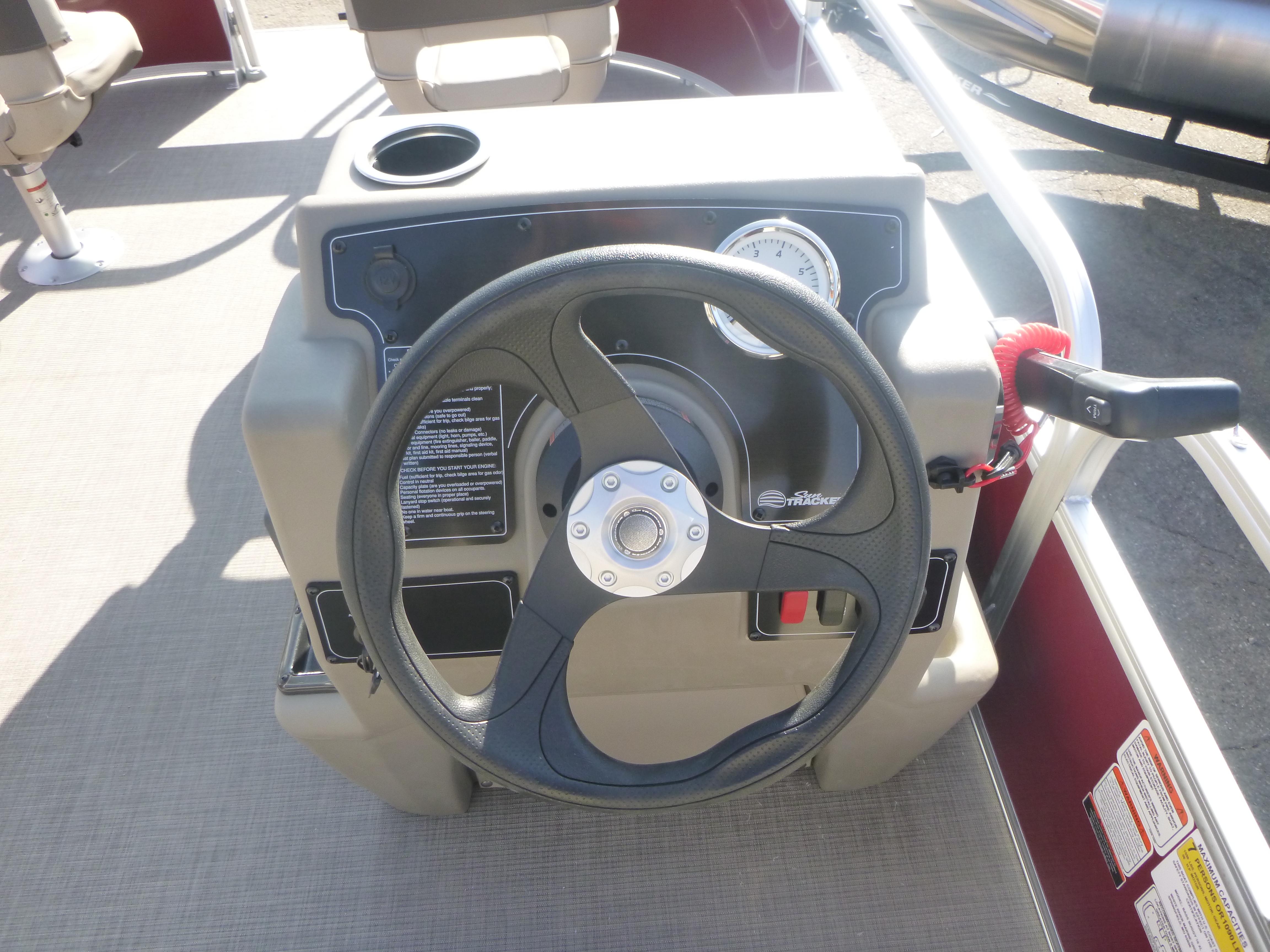 2025 Sun Tracker Bass Buggy 16 XL Select Gallery