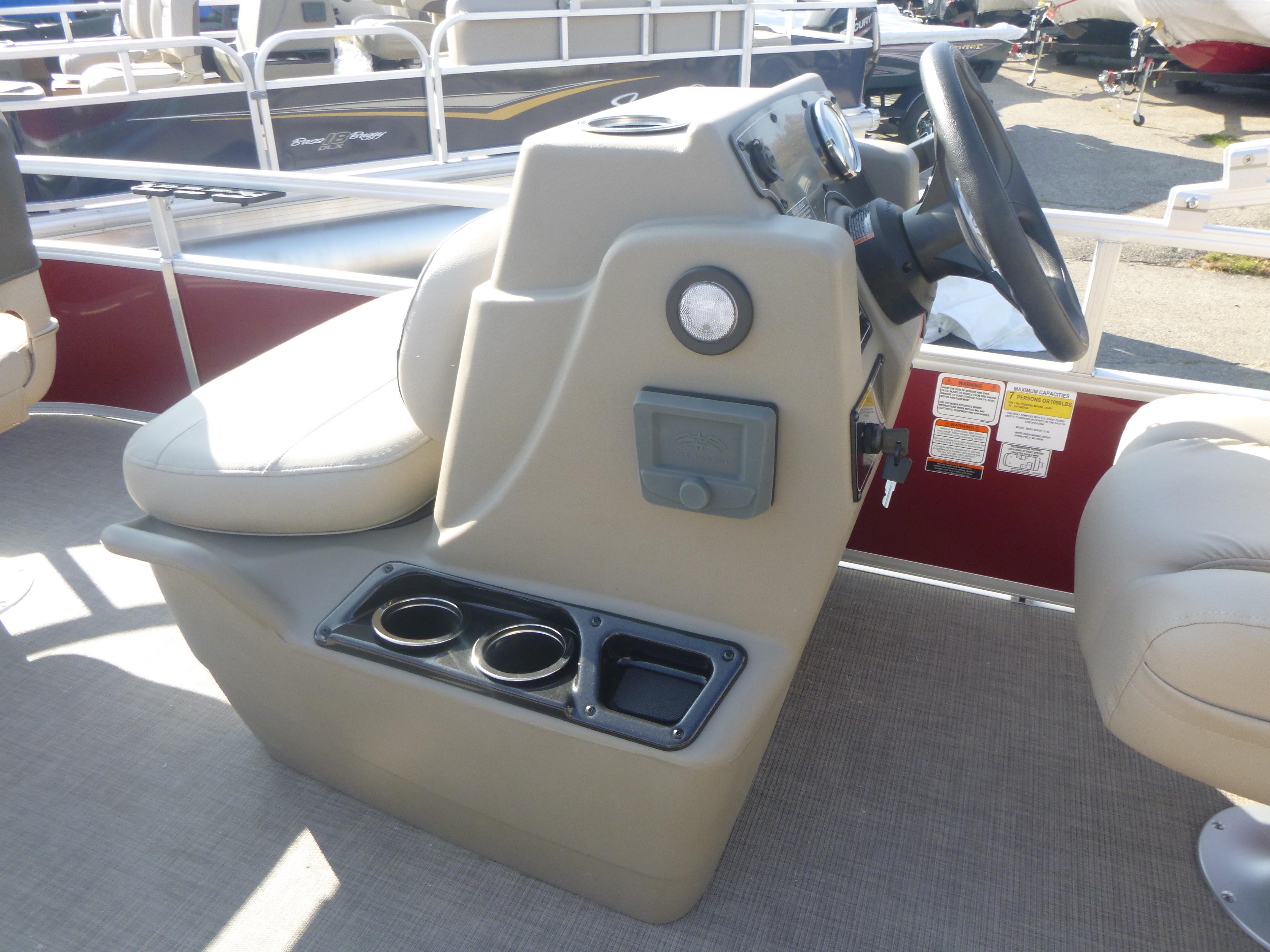 2025 Sun Tracker Bass Buggy 16 XL Select Gallery