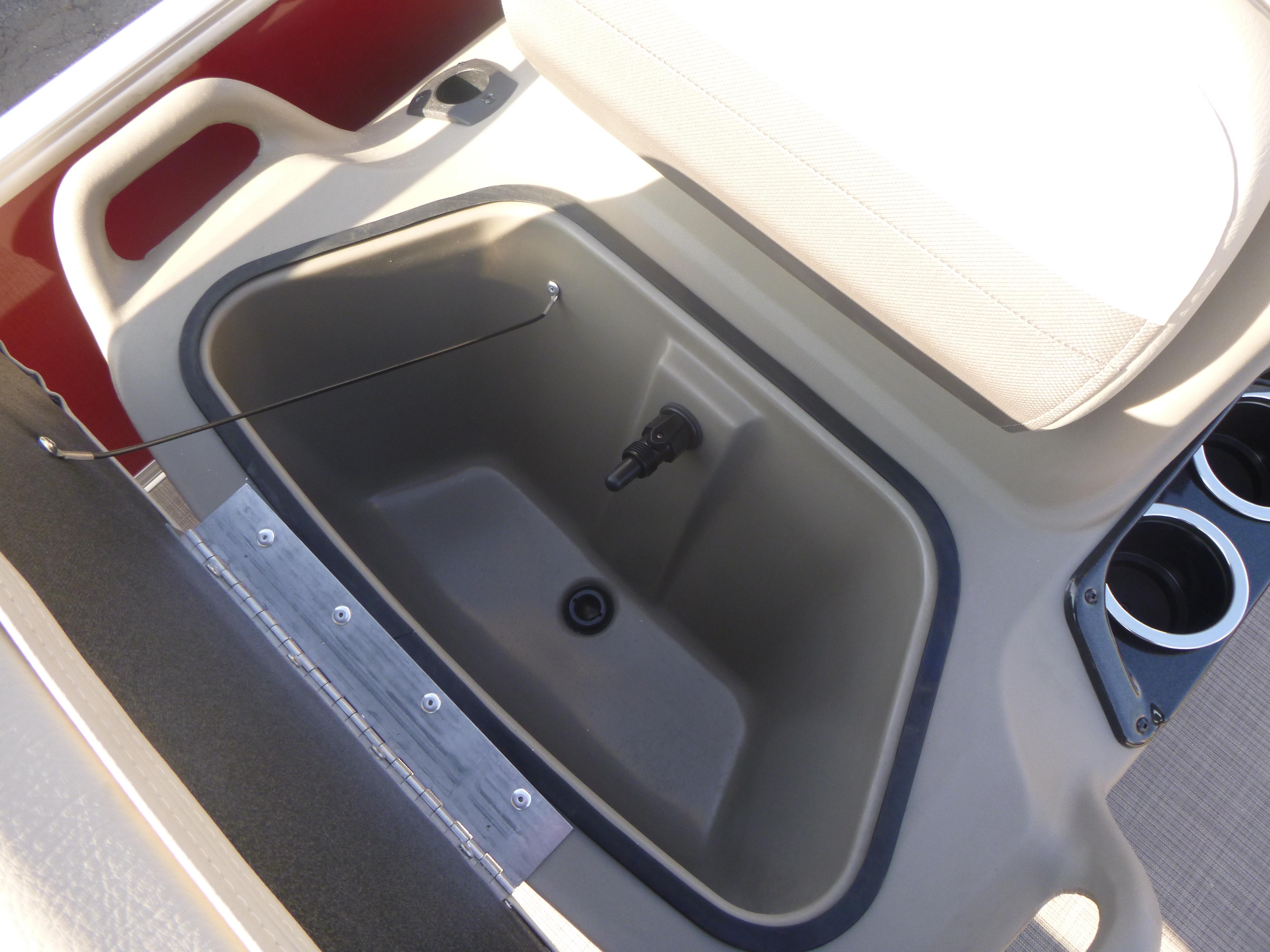 2025 Sun Tracker Bass Buggy 16 XL Select Gallery