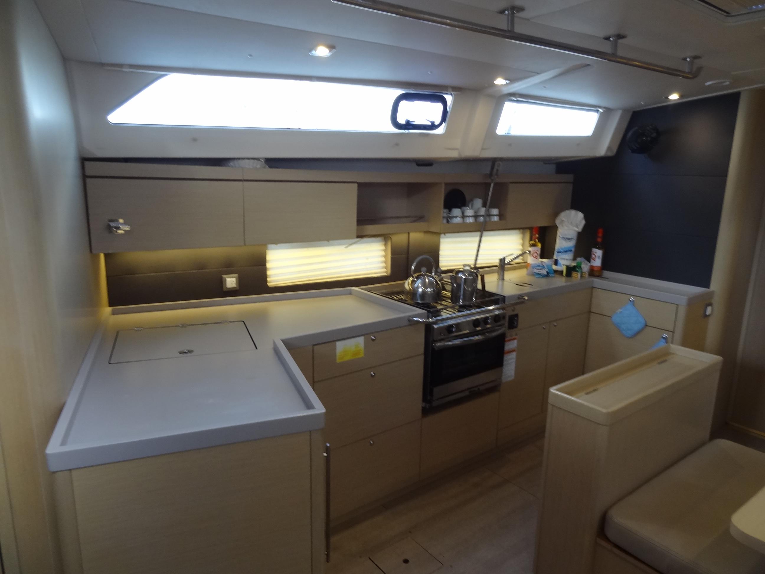Yacht Photos Pics