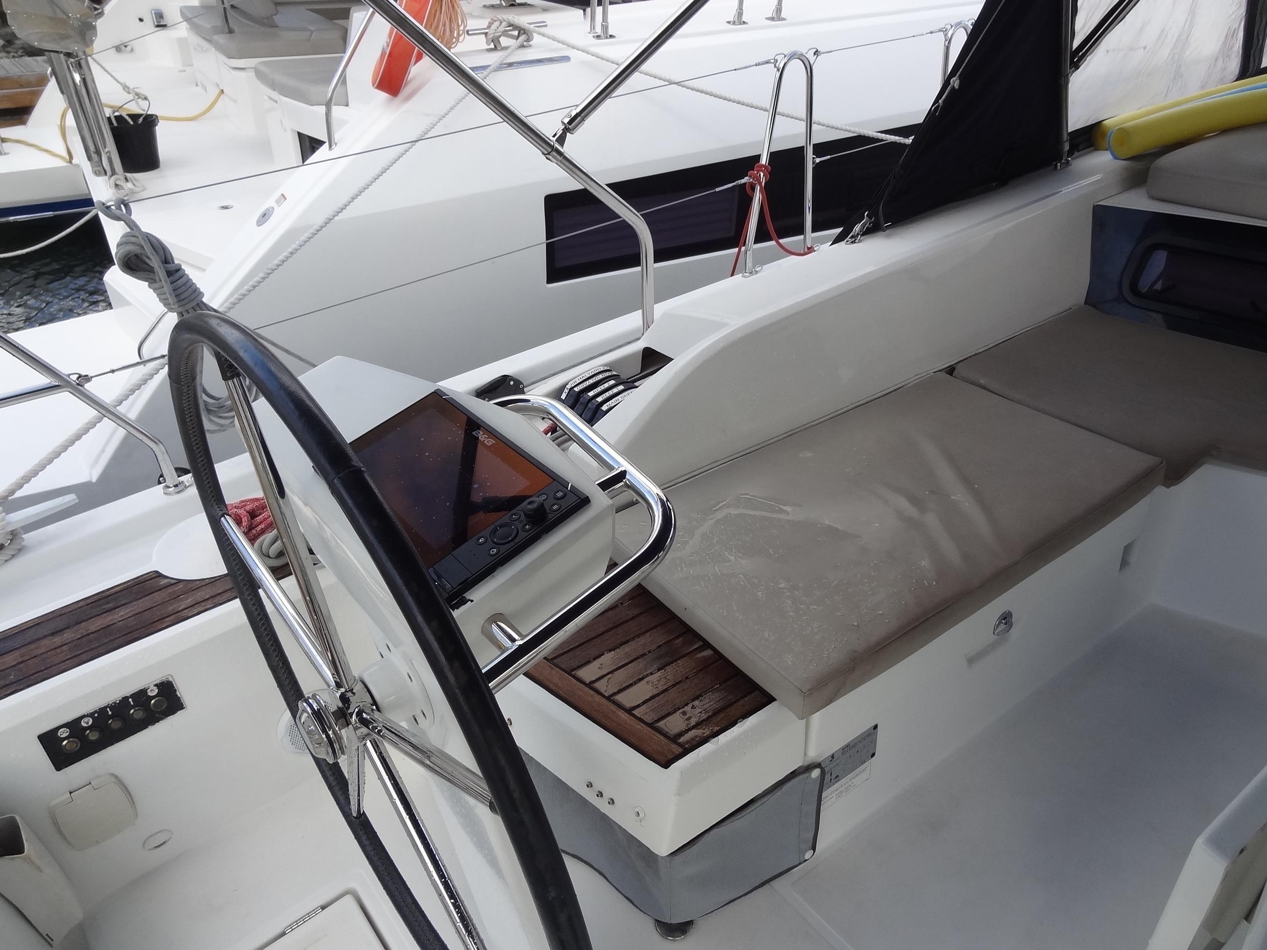 Yacht Photos Pics
