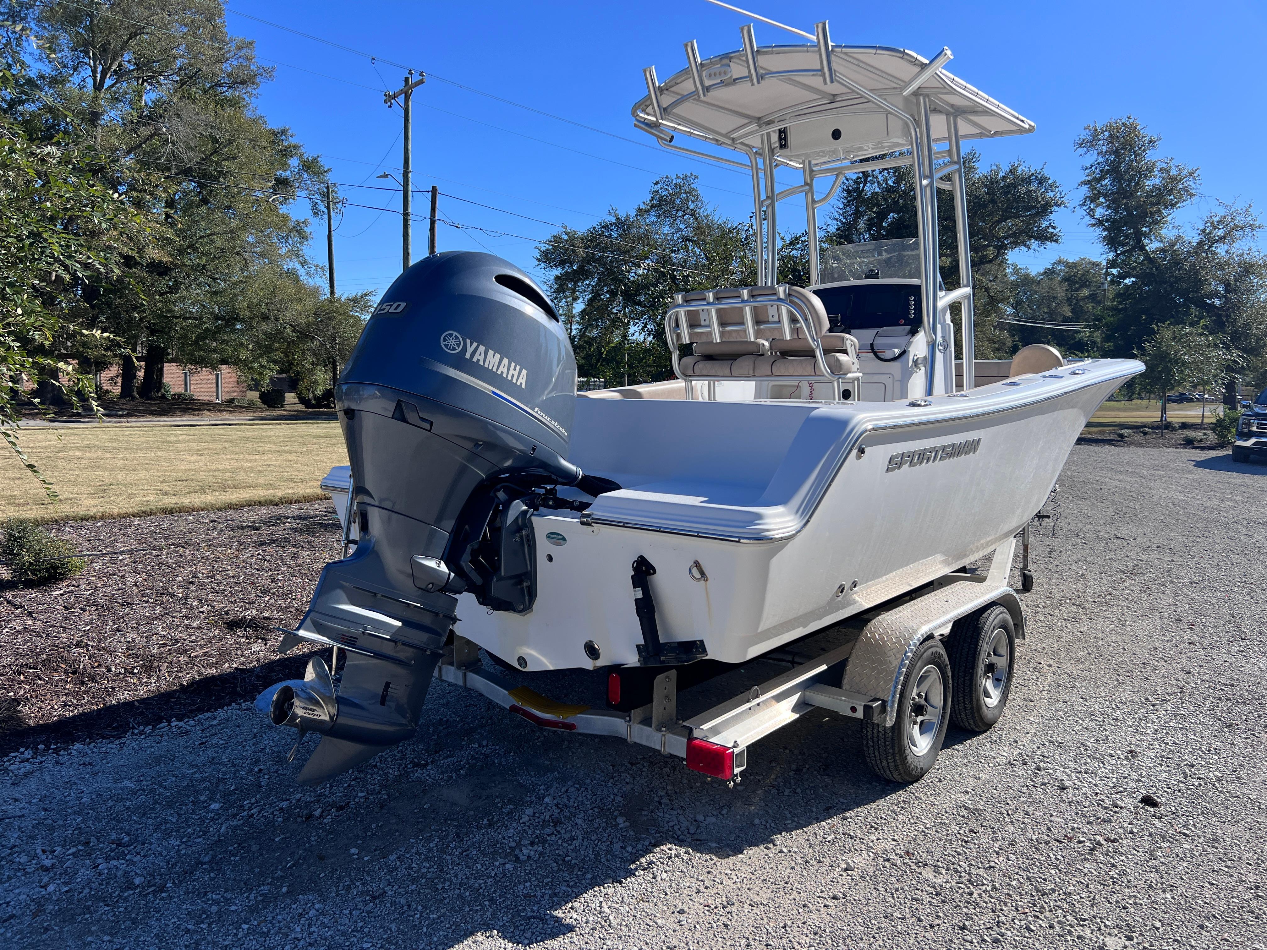 2019 Sportsman Open 212 Center Console