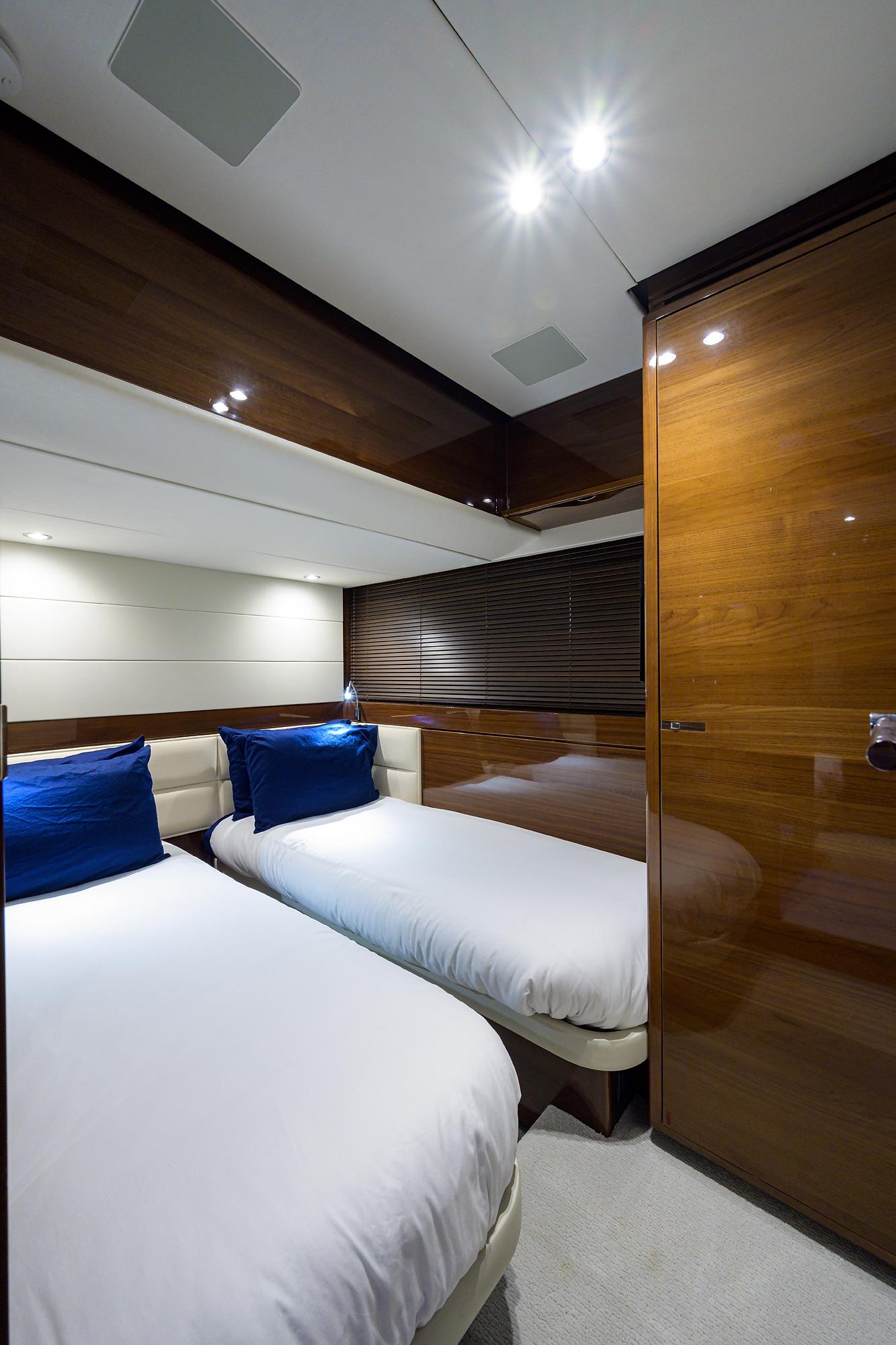 Princess 68 Recovery - Port Guest Stateroom, Side by Side Berths