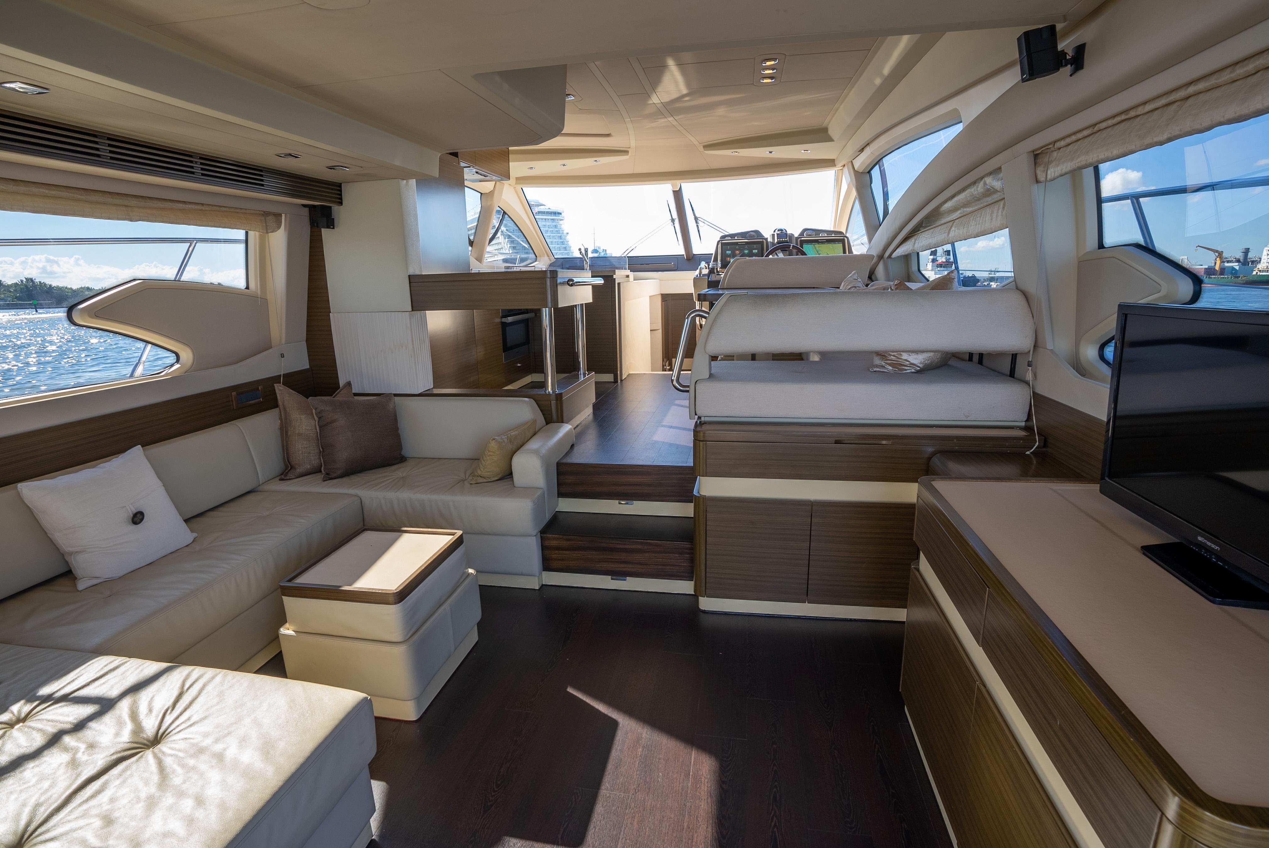 2015 Azimut 54 Flybridge