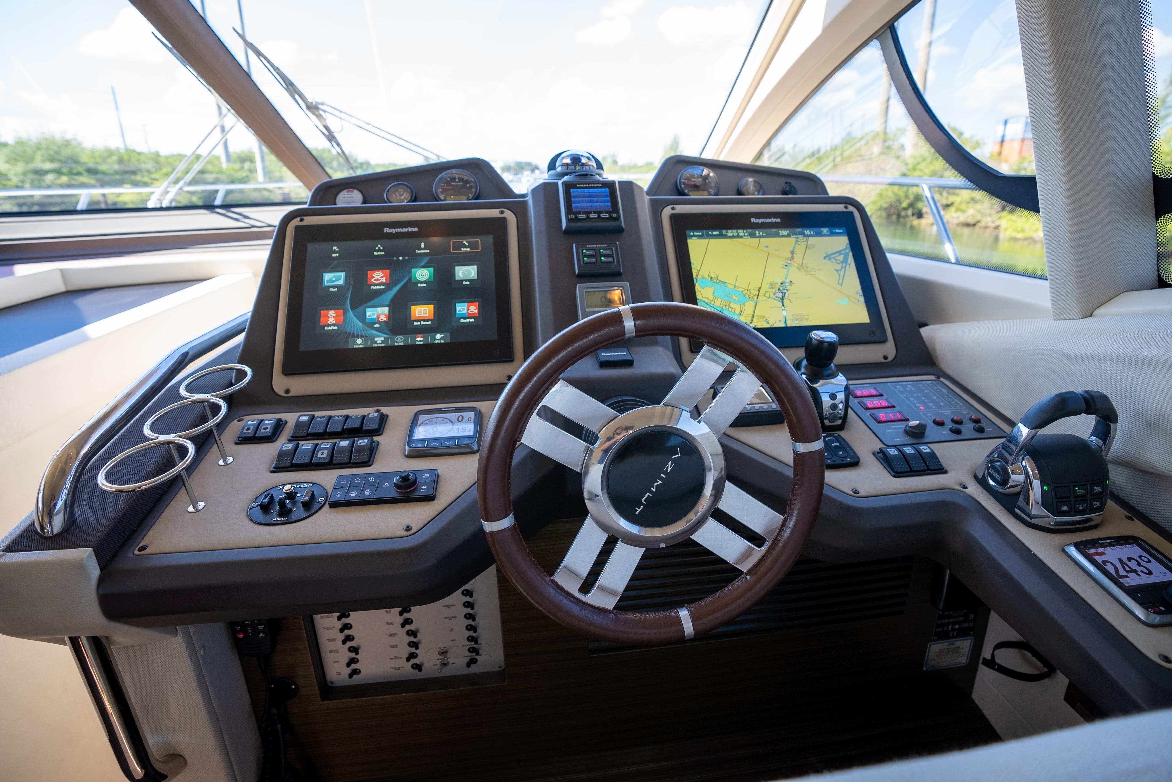 2015 Azimut 54 Flybridge