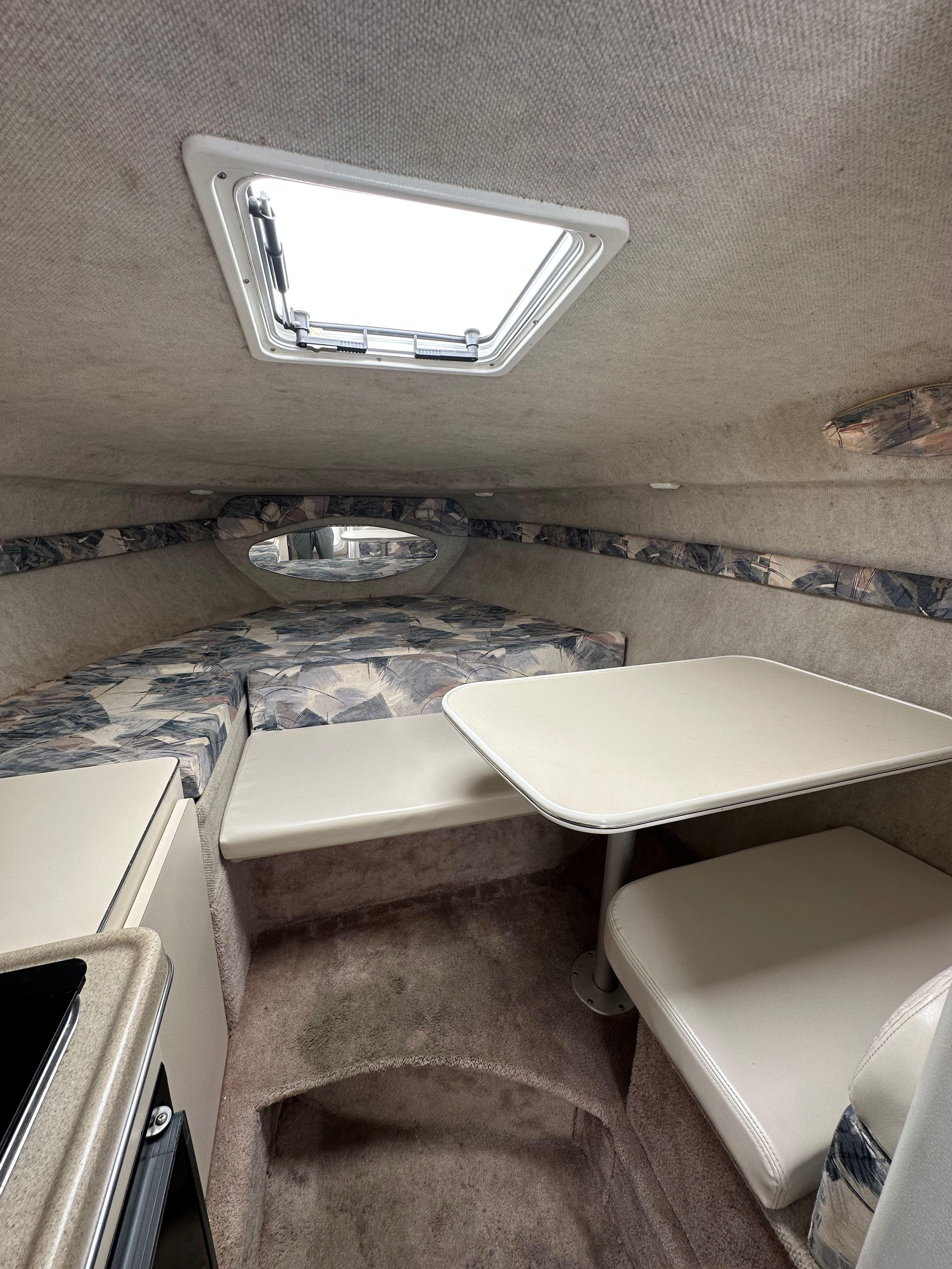 1998 Wellcraft 260-7