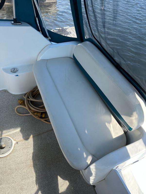 1998 Wellcraft 260-3