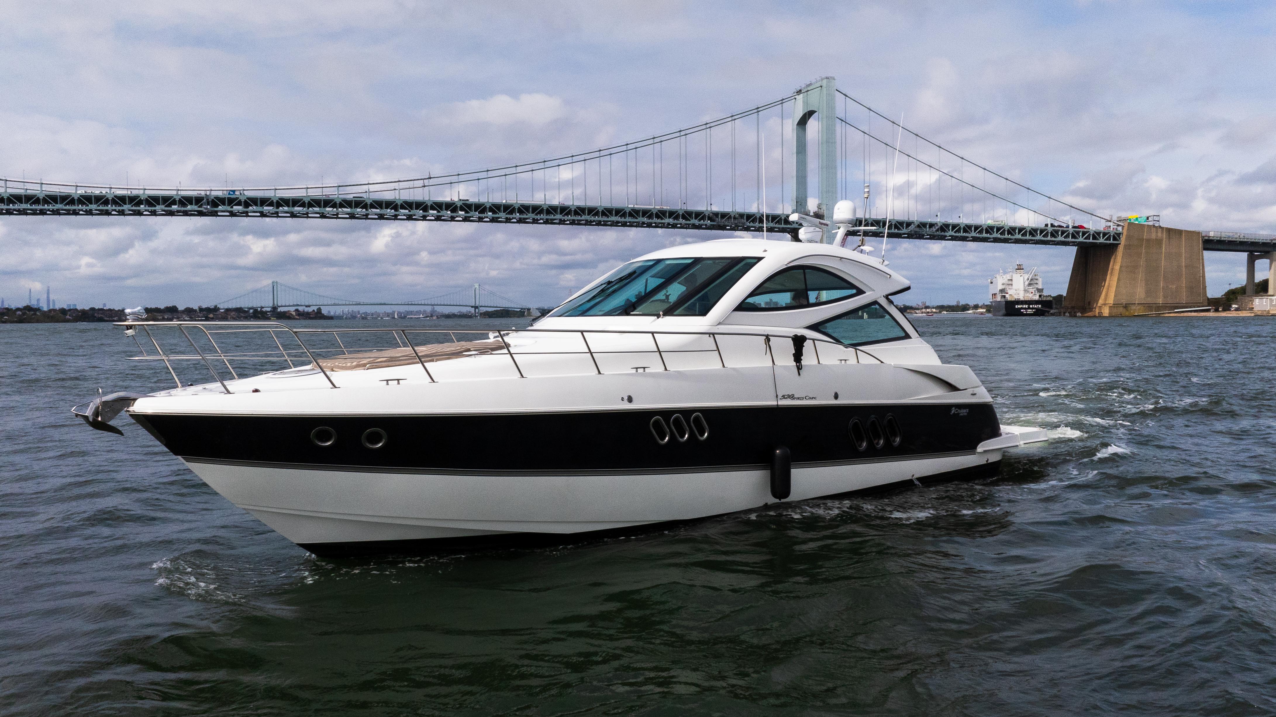 Bronx Tail Yacht Photos Pics 