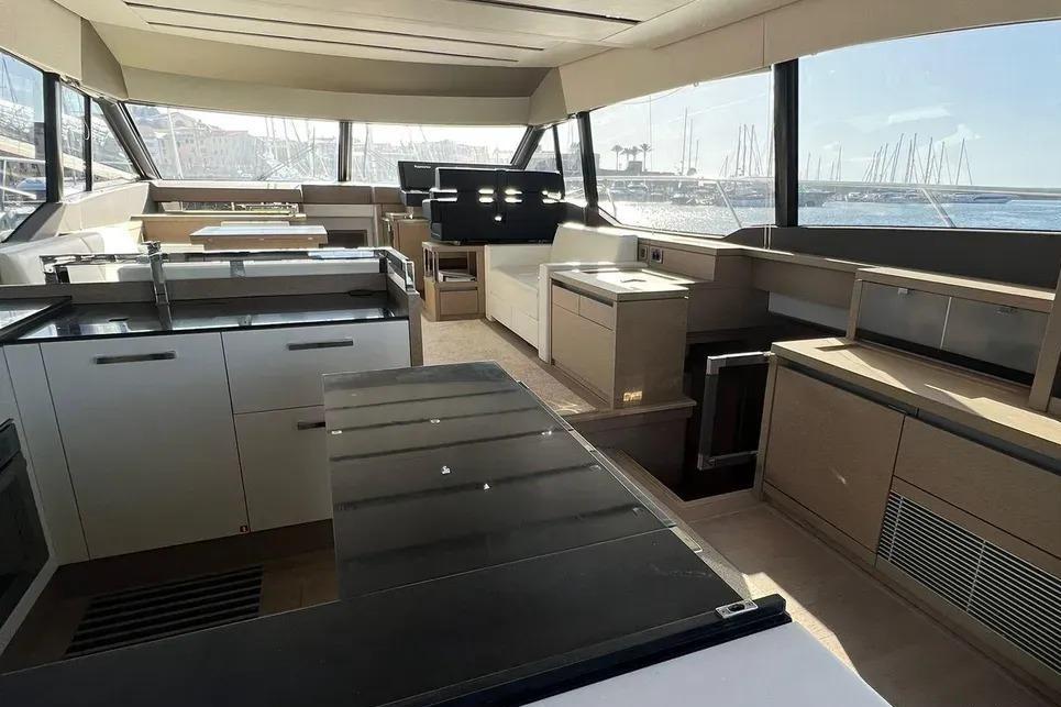 2021 Prestige 630 large 2