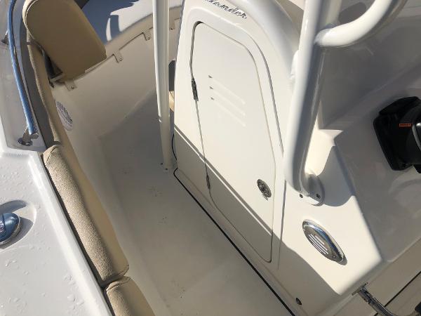2021 Pioneer boat for sale, model of the boat is 202 Islander & Image # 17 of 26