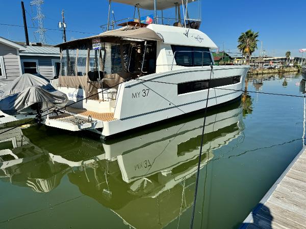 2017 Fountaine Pajot MY 37