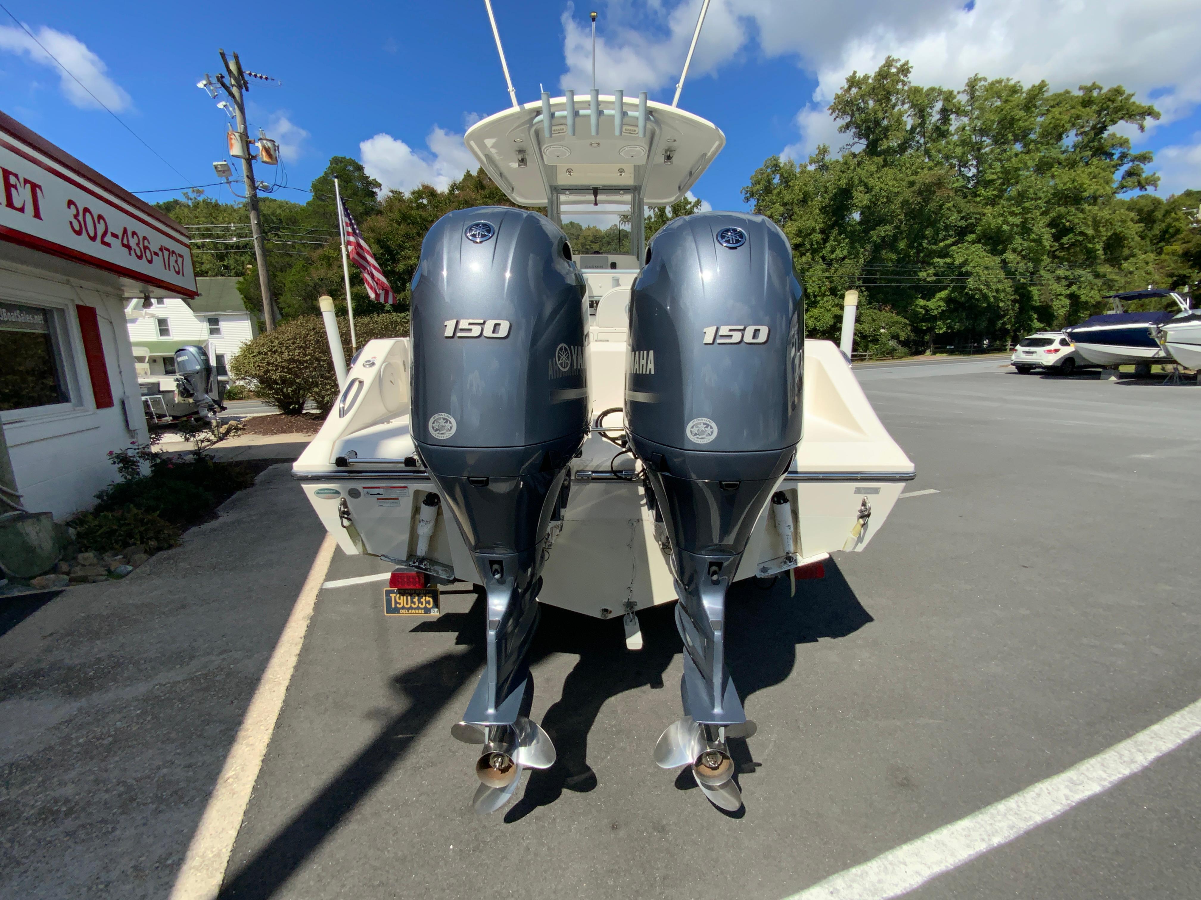 2019 Cobia 240 CC-9