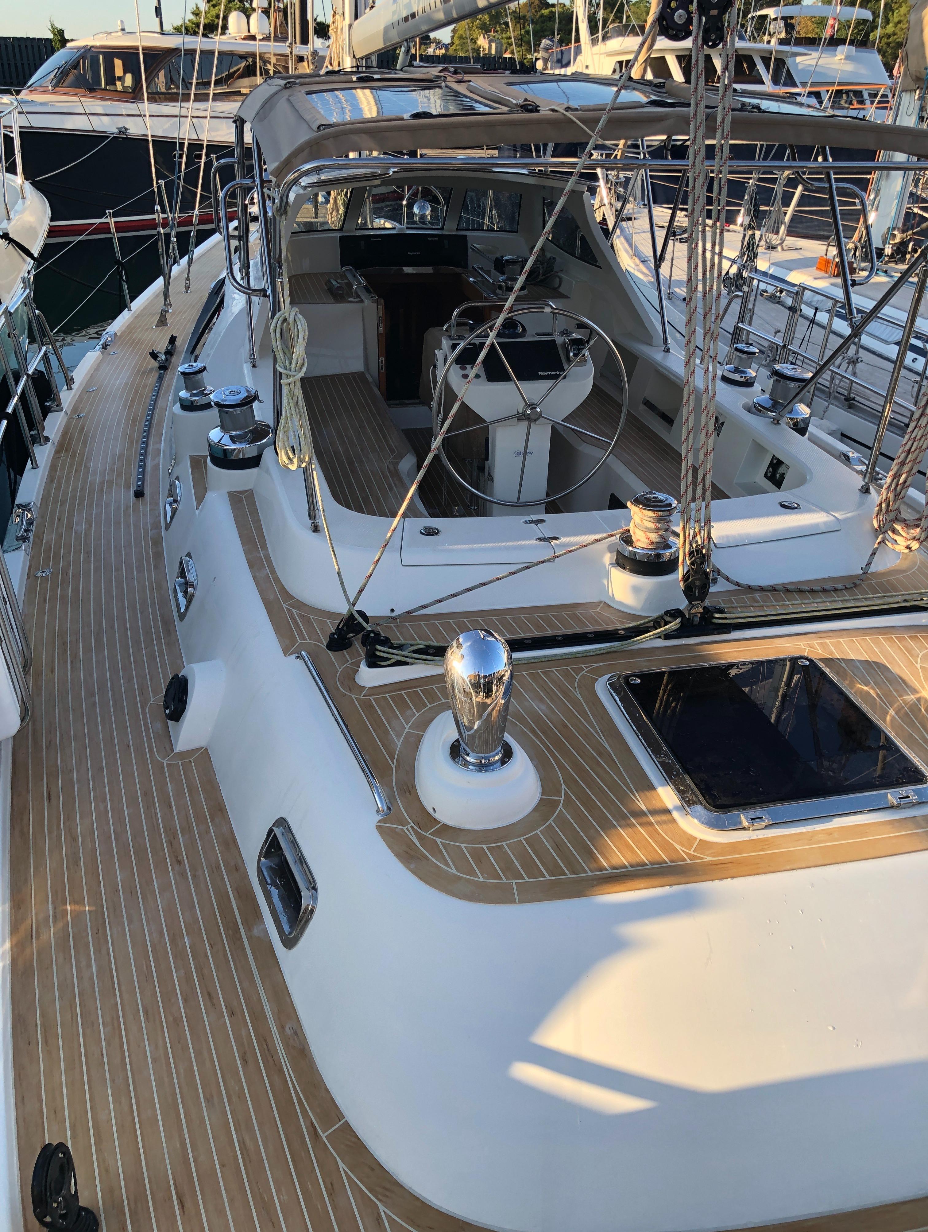 Newport RI Yacht Brokerage