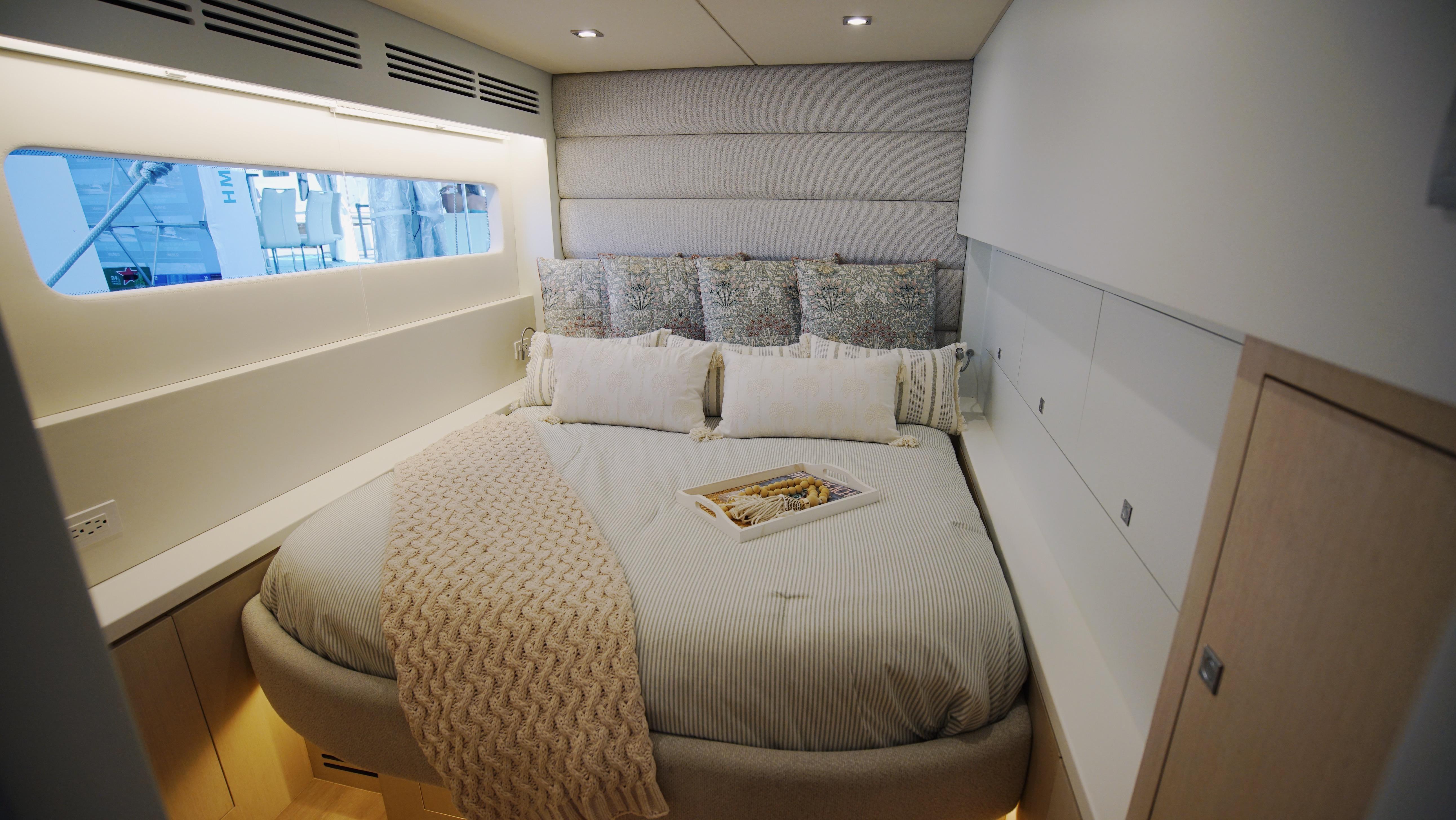 Two Oceans-555  008 2025 -FL-US-Luxurious cabin interior of Two Oceans 555  008 yacht, 2025 model, with cozy bedding.-9676126 | Thumbnail