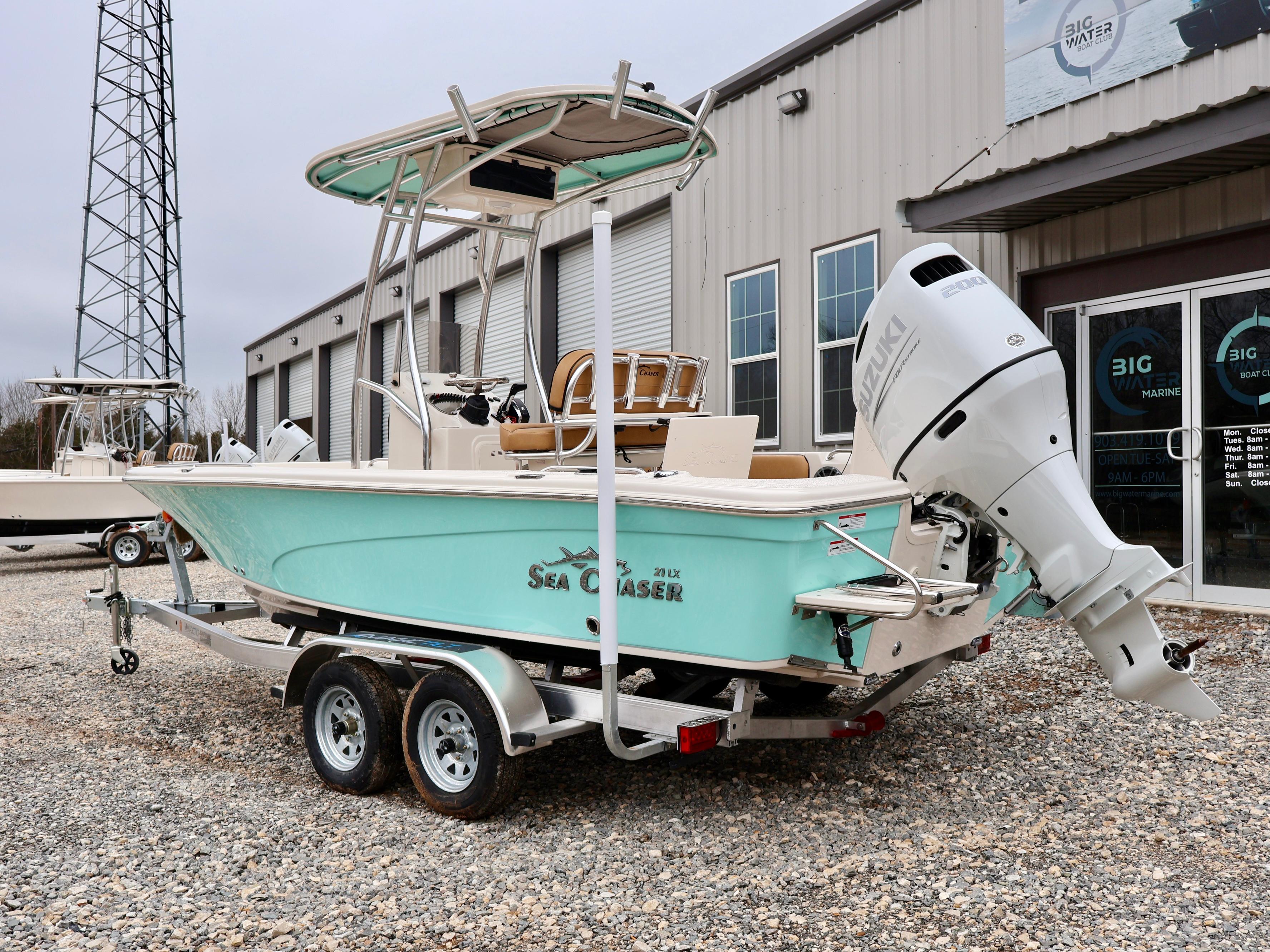 2024 Sea Chaser 21 LX / Suzuki 200 - Image 2
