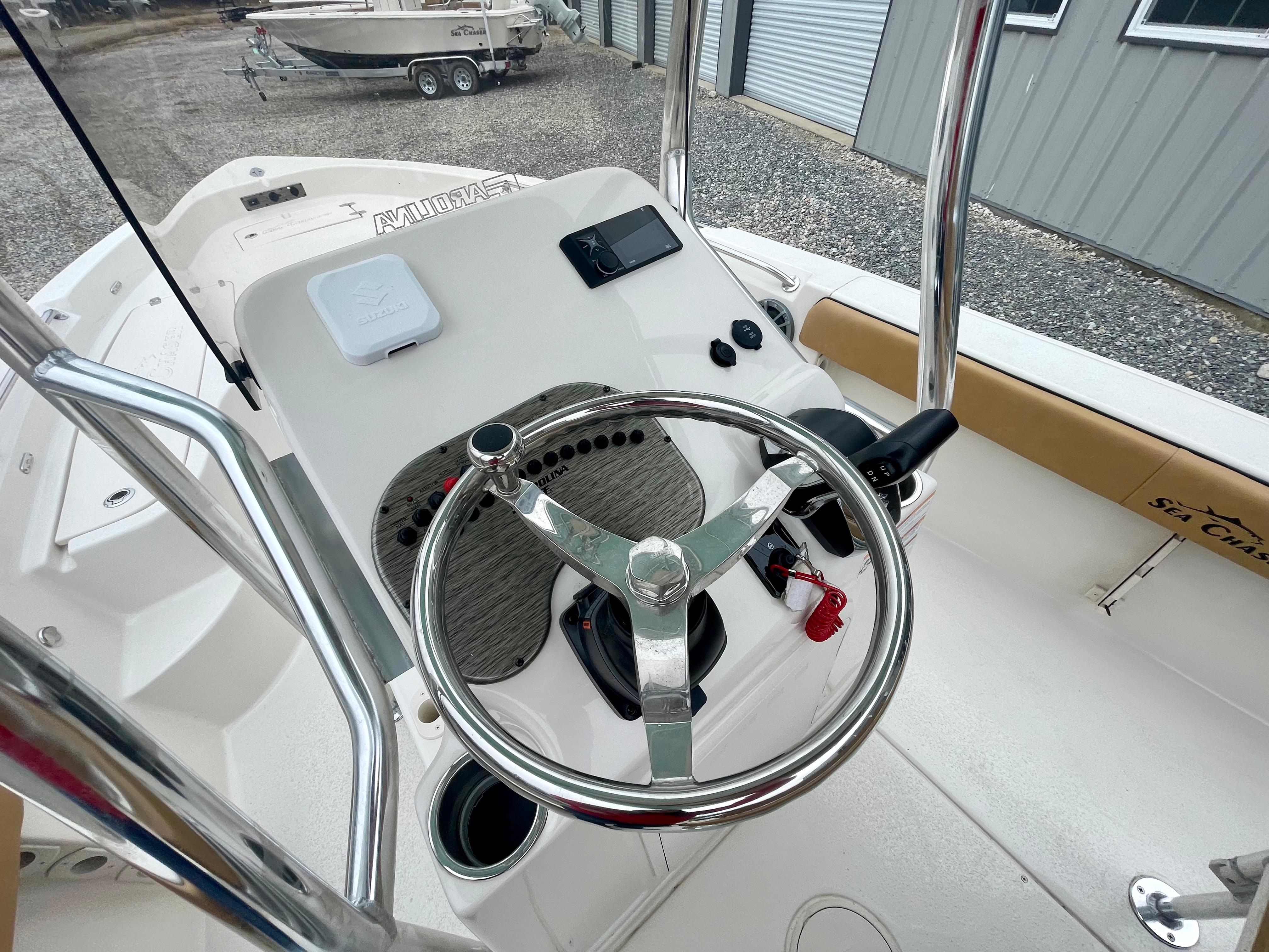 2024 Sea Chaser 21 LX / Suzuki 200 - Image 5