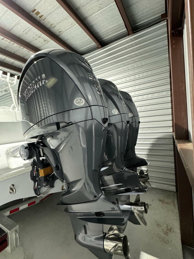 2024-yellowfin-36-power-9806129-20250522125925756-1_XLARGE