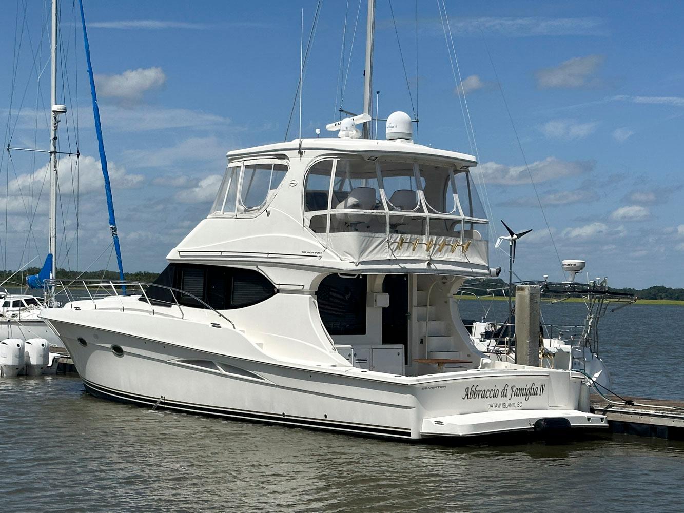 SC 8437 KM Knot 10 Yacht Sales
