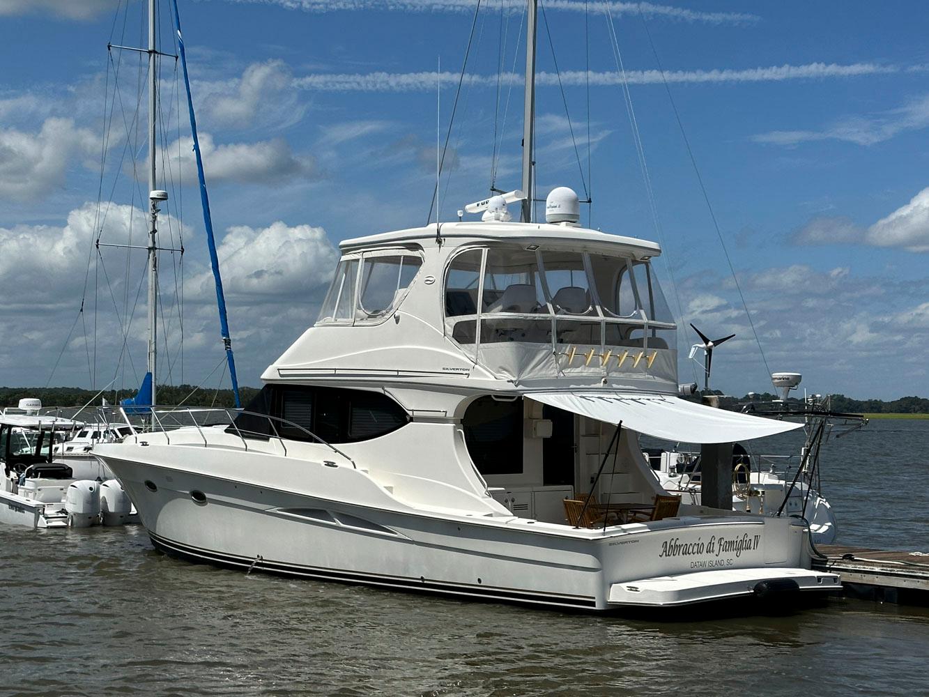 SC 8437 KM Knot 10 Yacht Sales