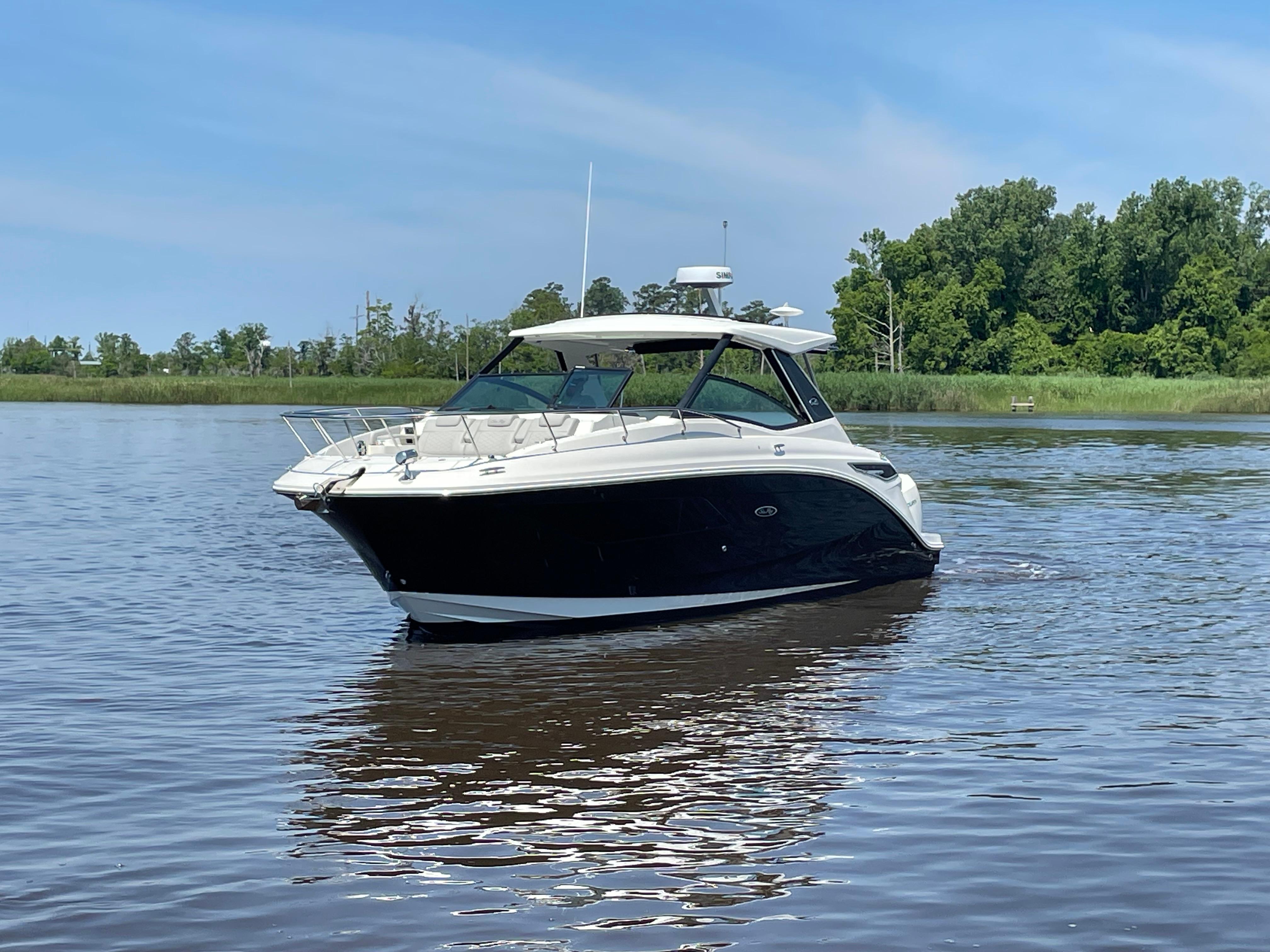 2020 Sea Ray Sundancer 320 OB