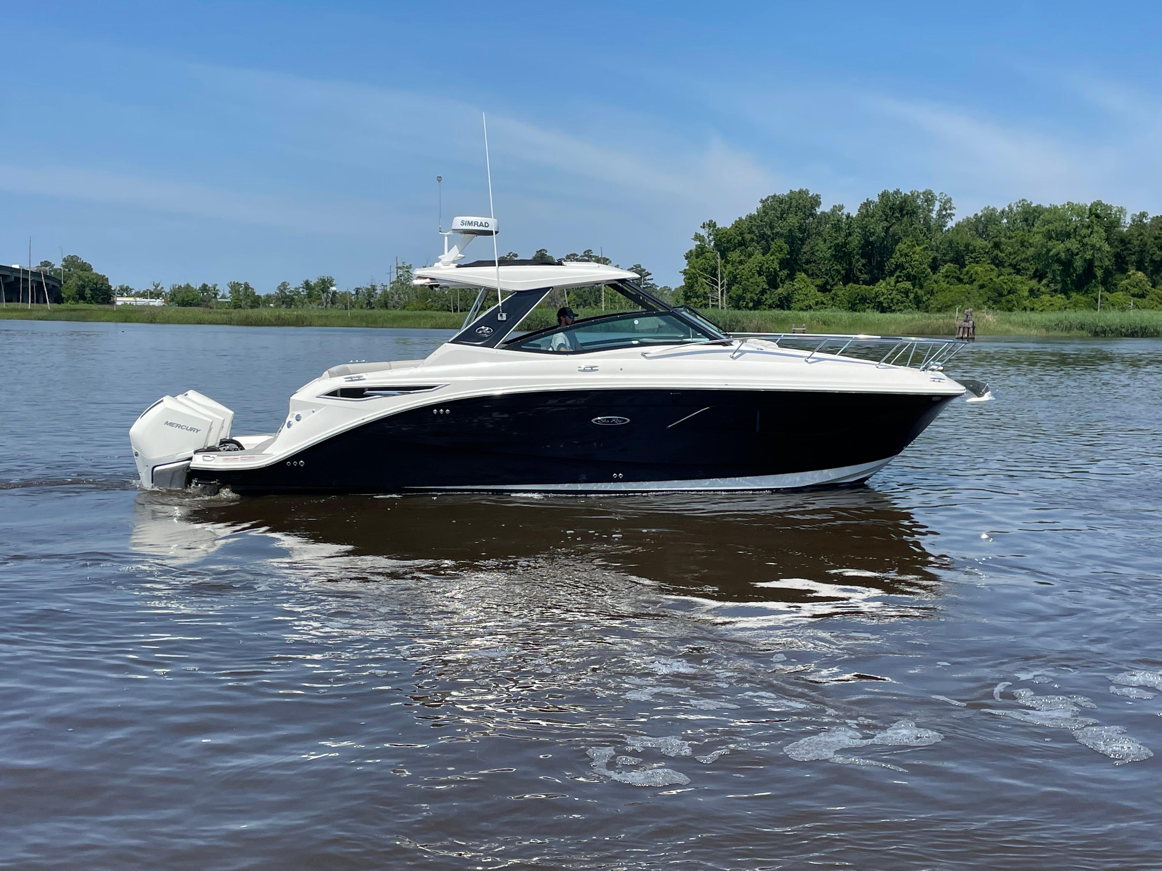 2020 Sea Ray Sundancer 320 OB