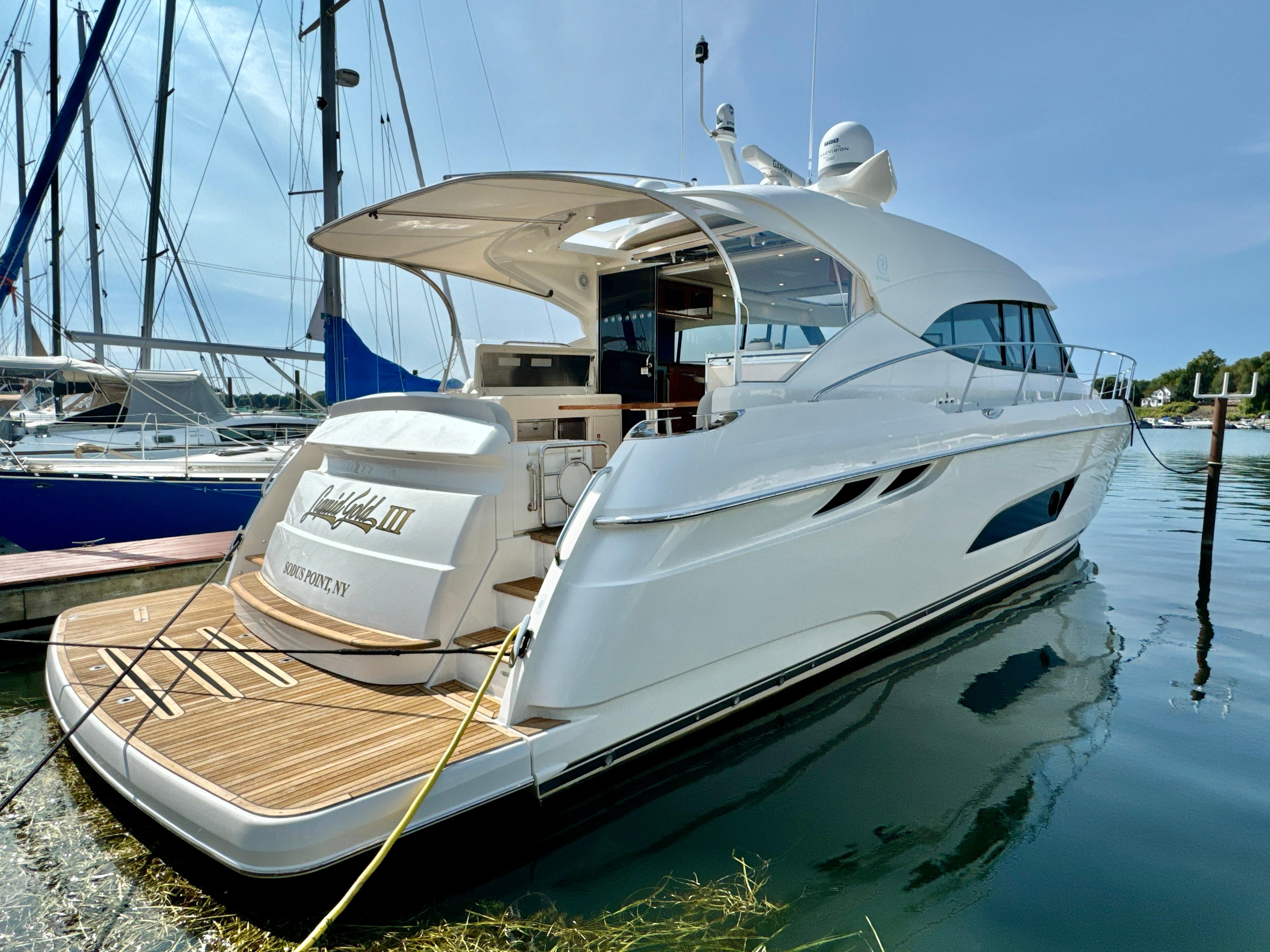 2019 Riviera 5400 sport yacht