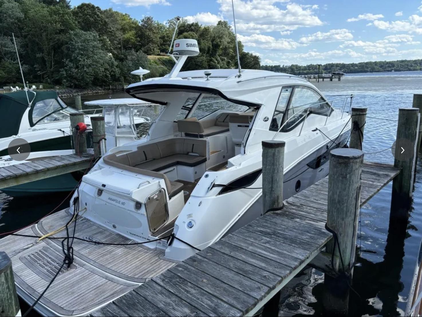 2017 Sea Ray Sundancer 350 Coupe