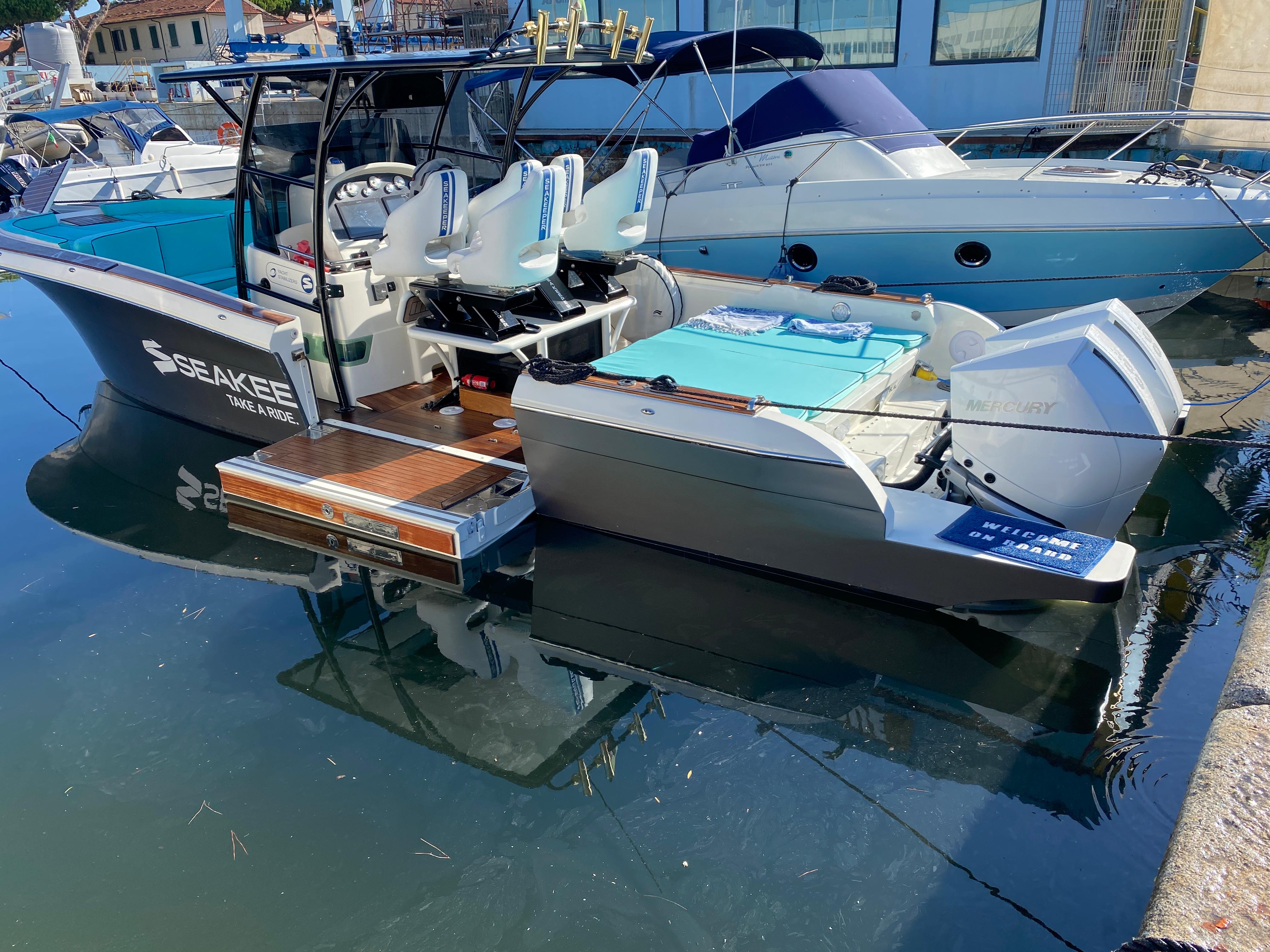 1982 Uniflite 460 Motor Yacht, Daytona Beach Florida 