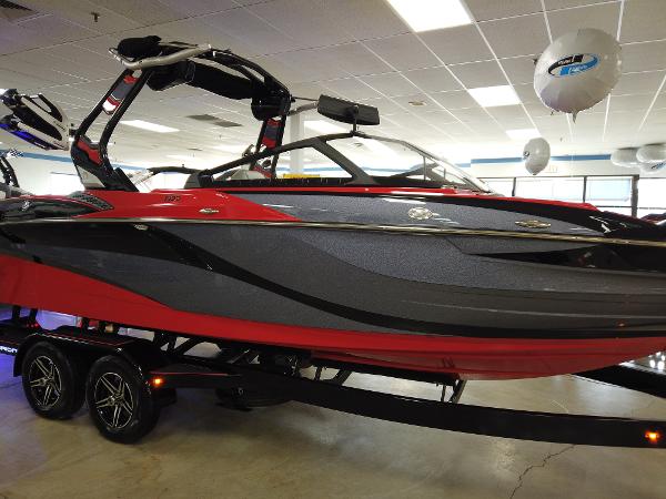 2021 Centurion boat for sale, model of the boat is Fi23 & Image # 3 of 18
