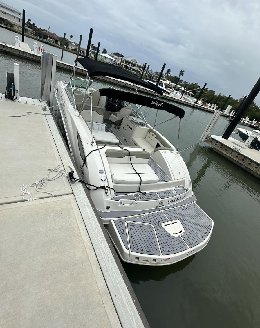 2008 Sea Ray 290 Sundeck