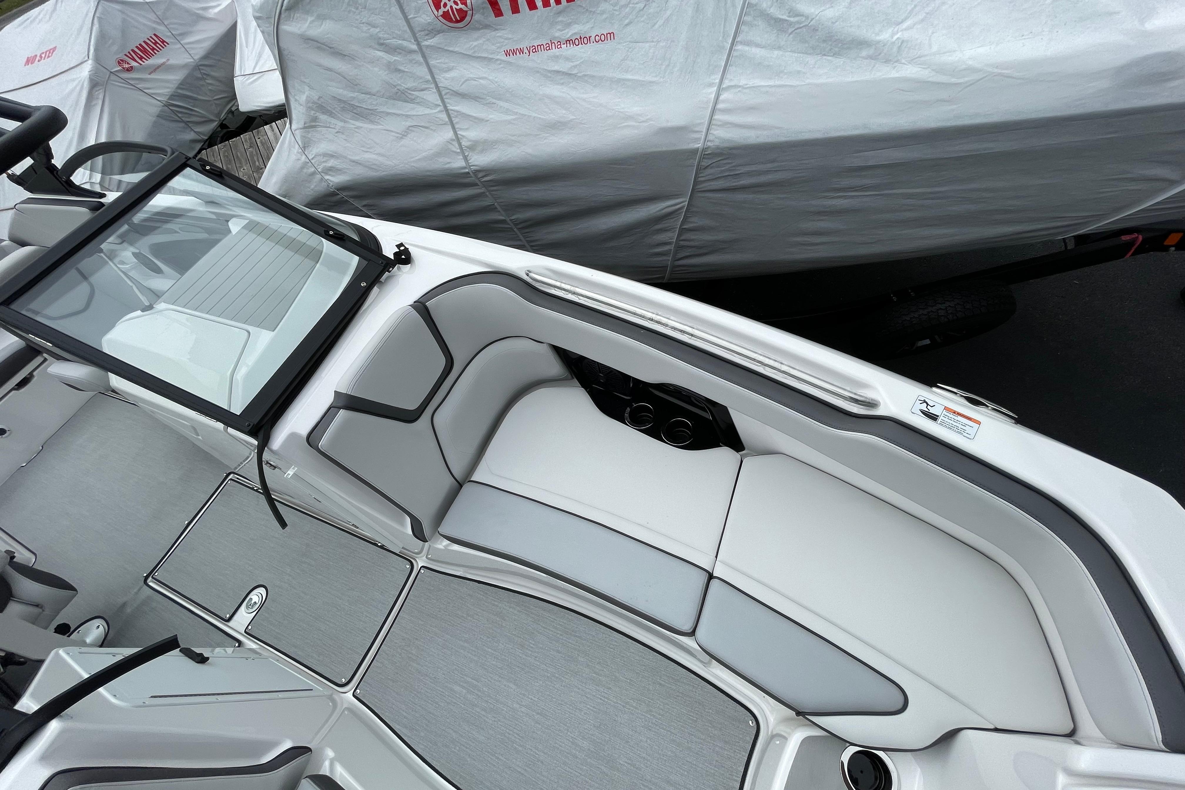 2026 Yamaha AR250 boat interior with sleek seating and modern design.