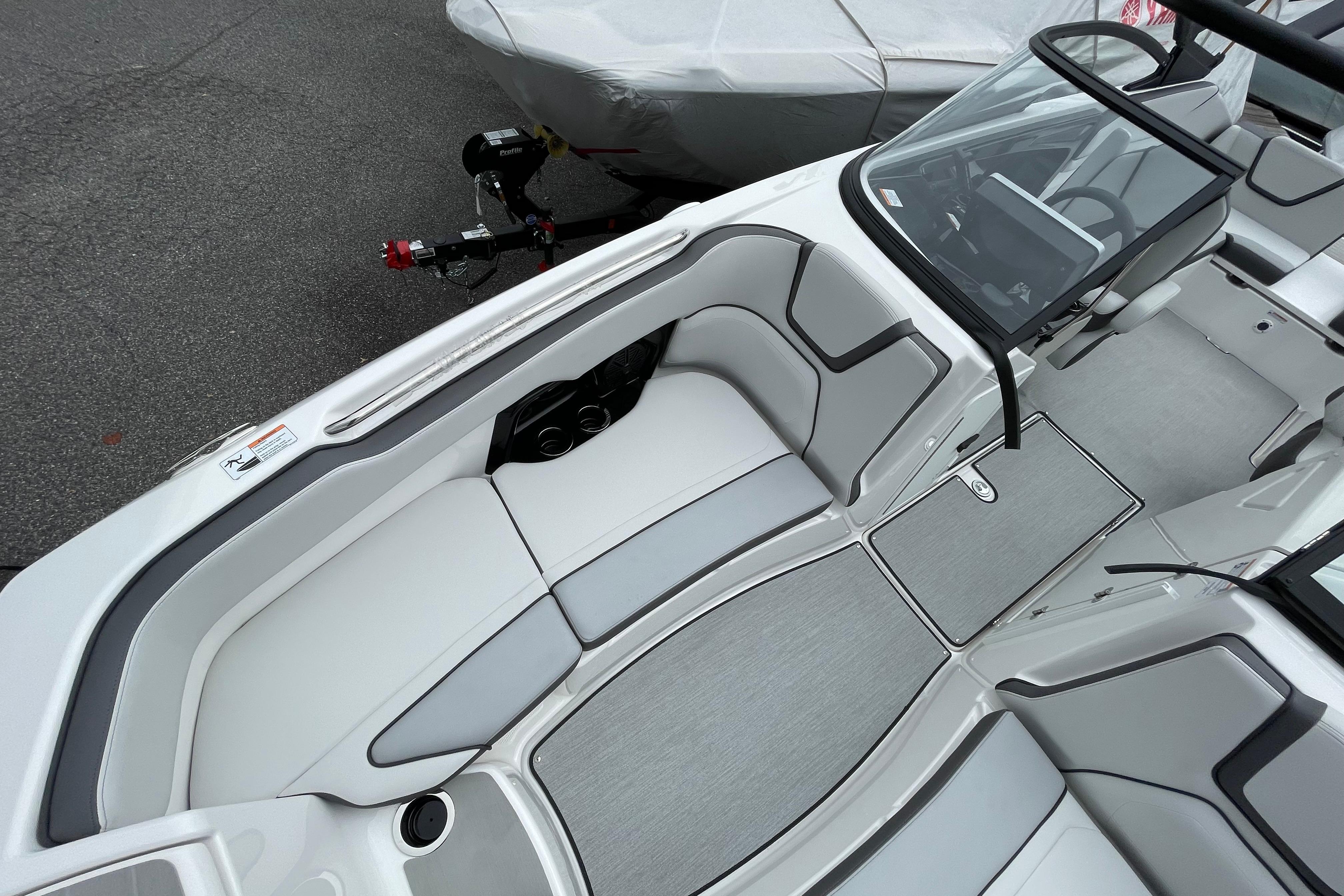 2026 Yamaha AR250 boat interior with sleek seating and modern design.
