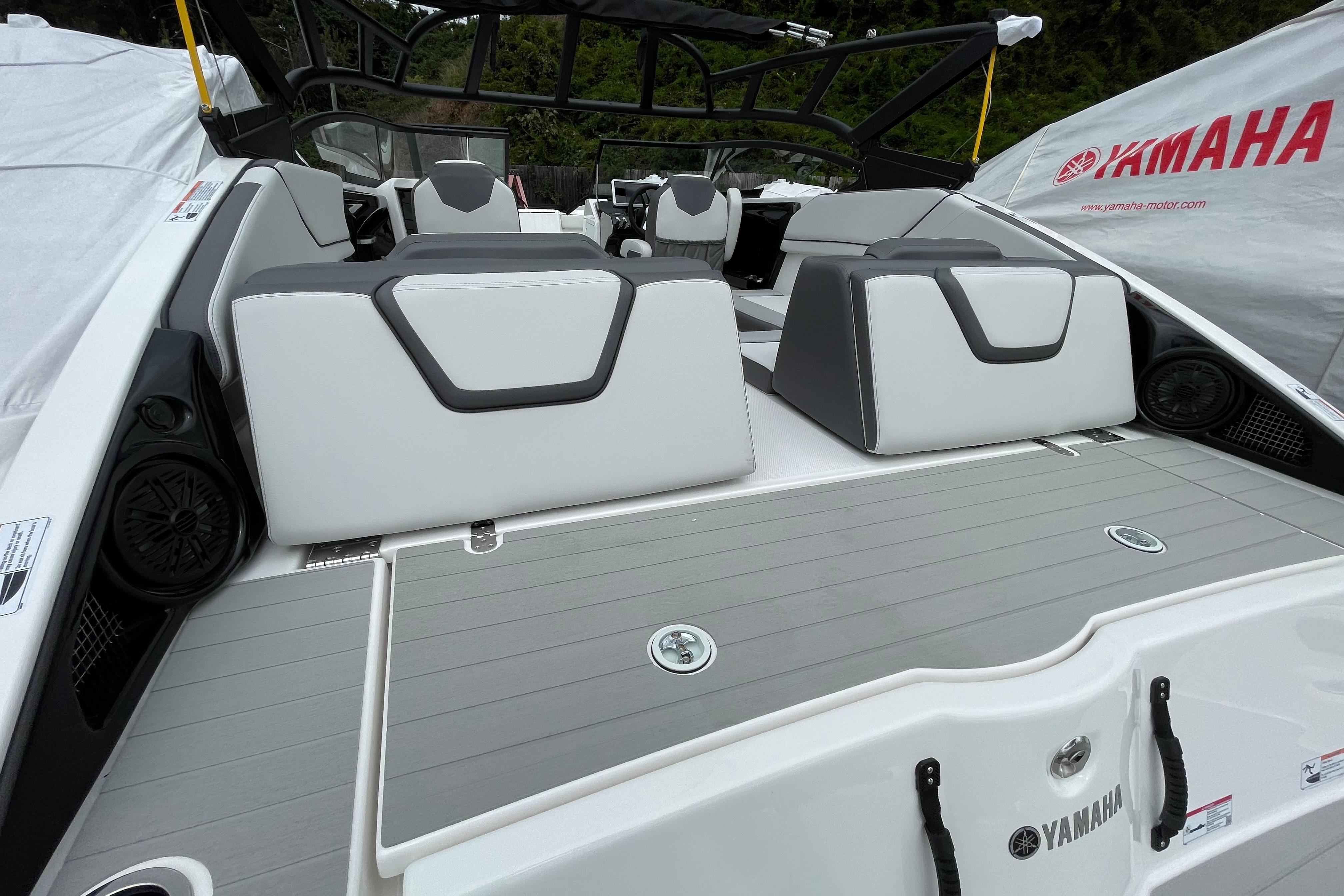 2026 Yamaha AR250 boat interior with sleek seating and modern design.