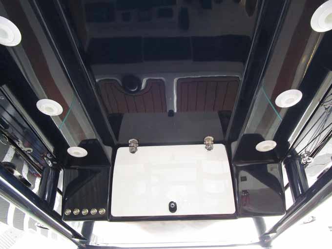 Hardtop Locker Forward