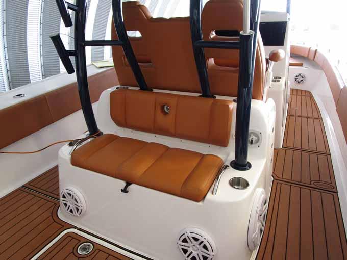 Aft Facing Console Seat