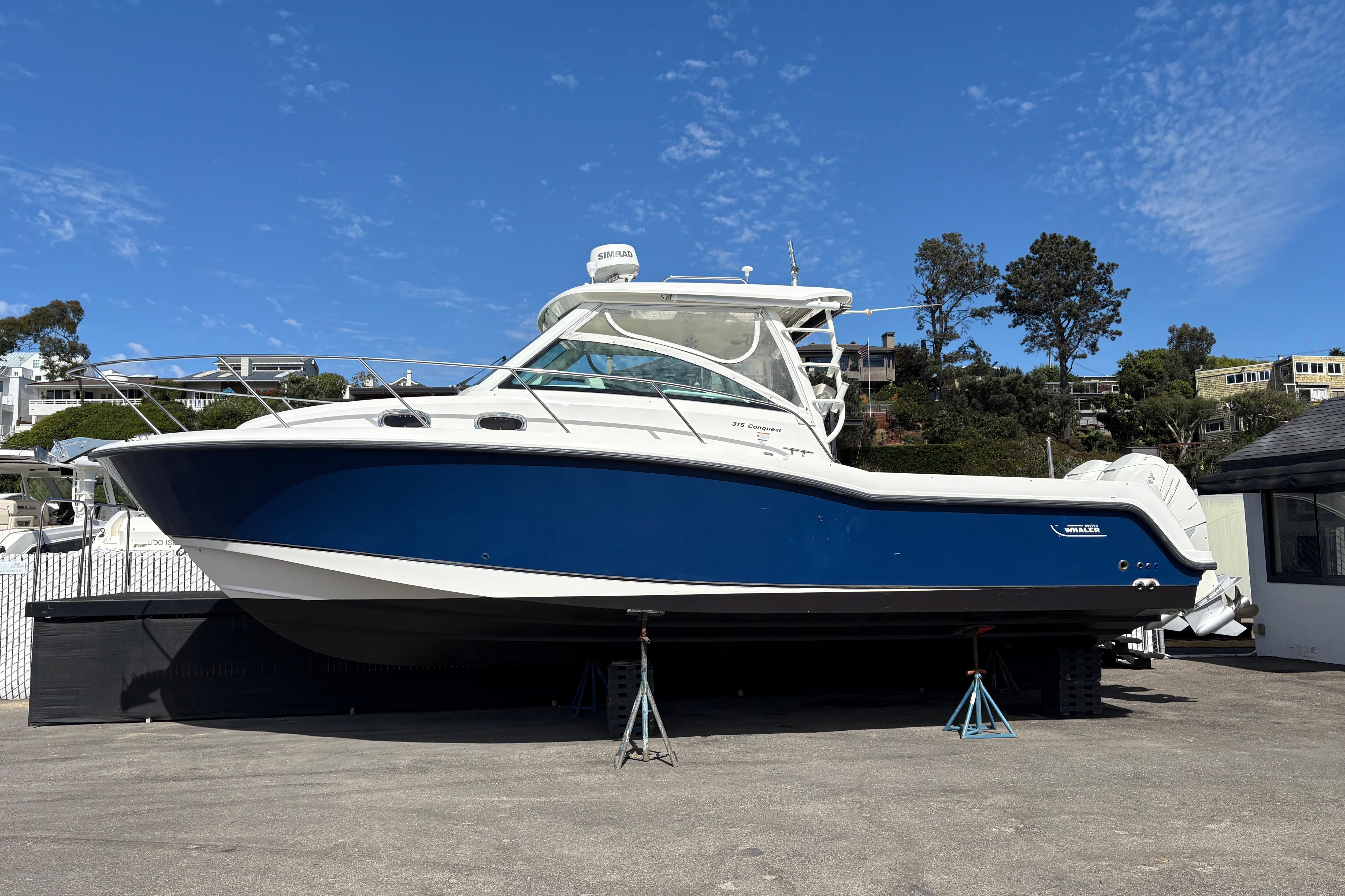 2016 Boston Whaler 315 Conquest #TDH1898 inventory image at Sun Country Marine Group, Newport Beach