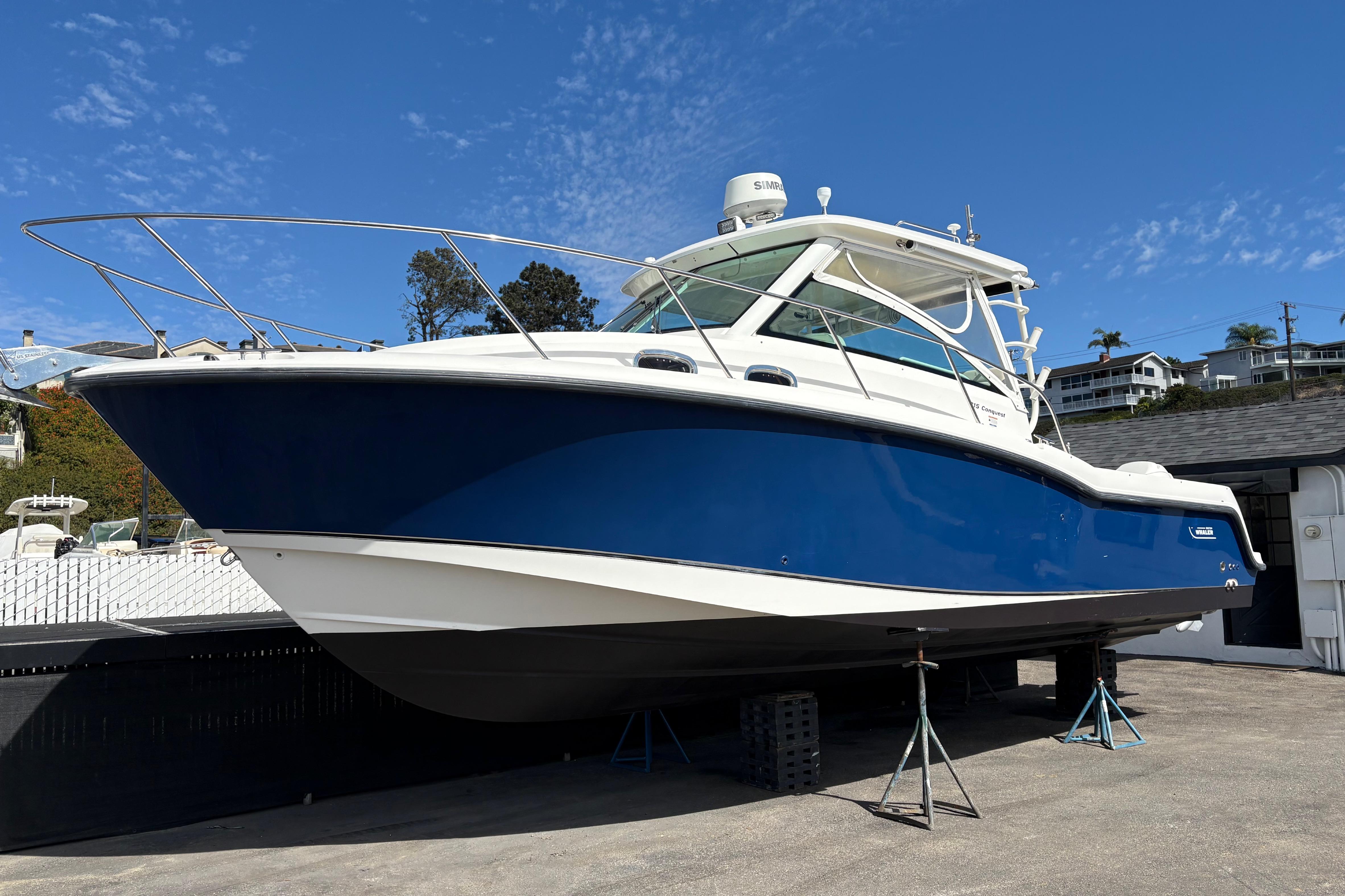 2016 Boston Whaler 315 Conquest #TDH1898 inventory image at Sun Country Marine Group, Newport Beach