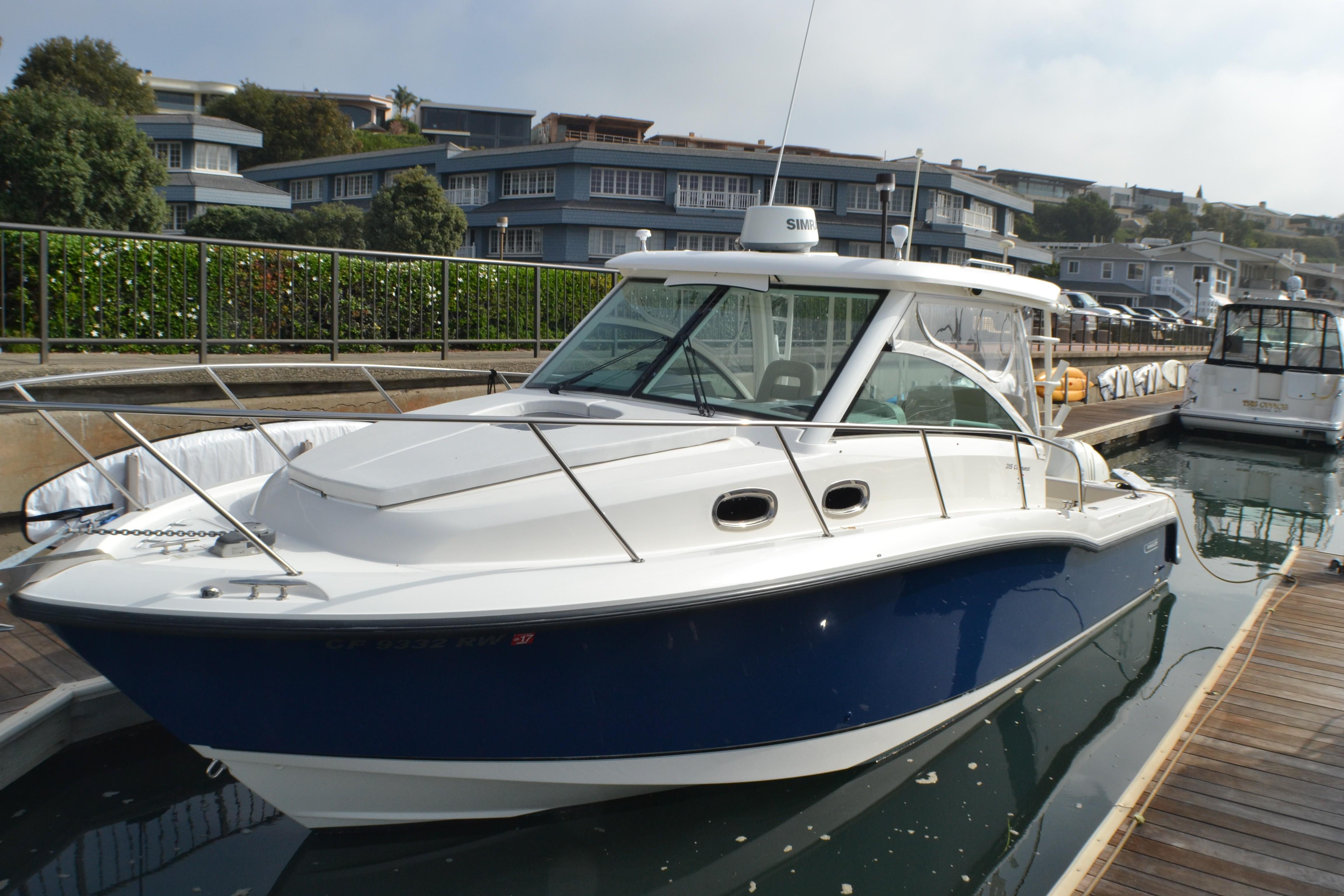 2016 Boston Whaler 315 Conquest #TDH1898 inventory image at Sun Country Marine Group, Newport Beach