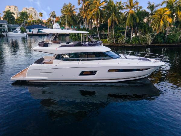 Photo of 2018 Prestige 56'