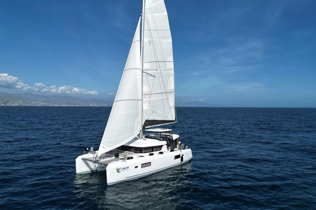 Lagoon 42