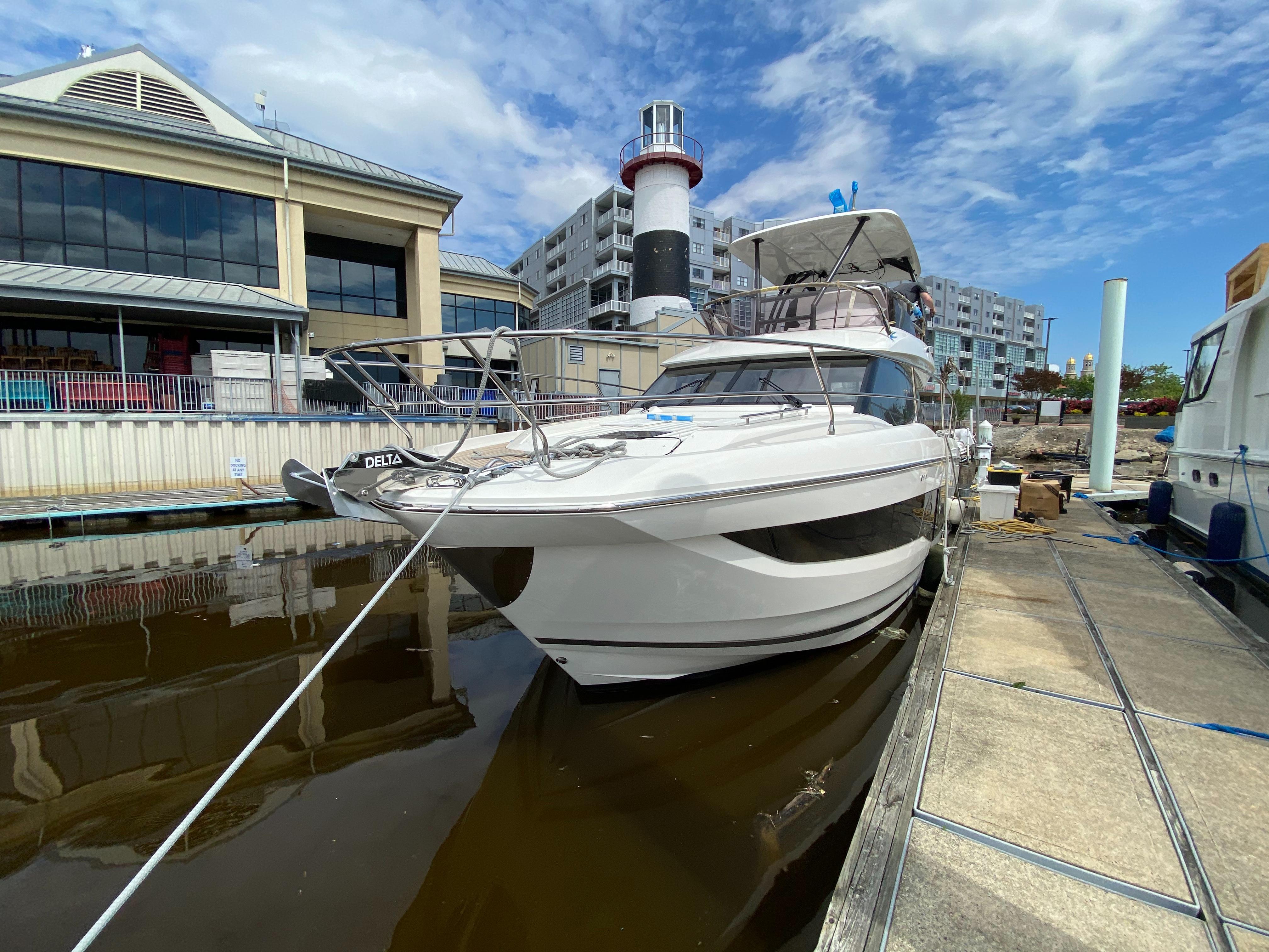 Yacht Listing Details | Chesapeake Yacht Center | Baltimore, Maryland