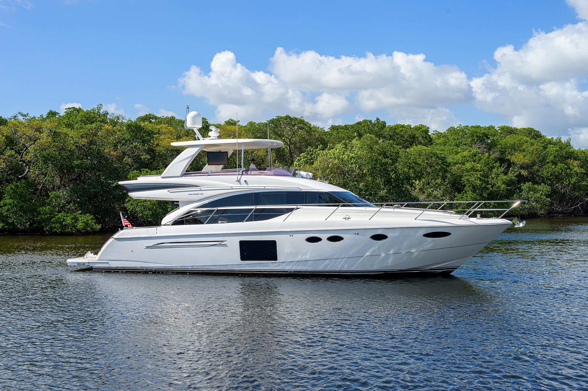 hmy yachts palm beach gardens