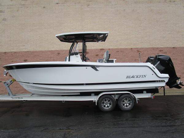 2021 Blackfin boat for sale, model of the boat is 252 CC & Image # 1 of 26