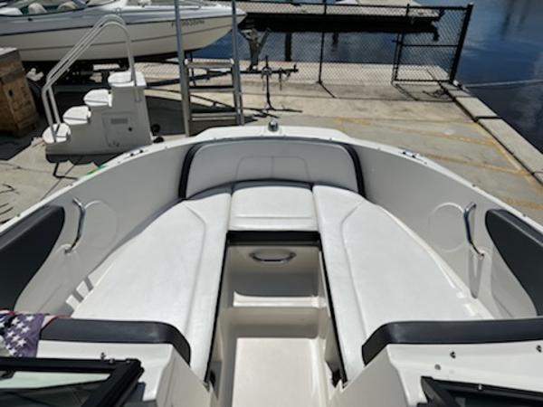 19' Sea Ray, Listing Number 100892762, - Photo No. 4